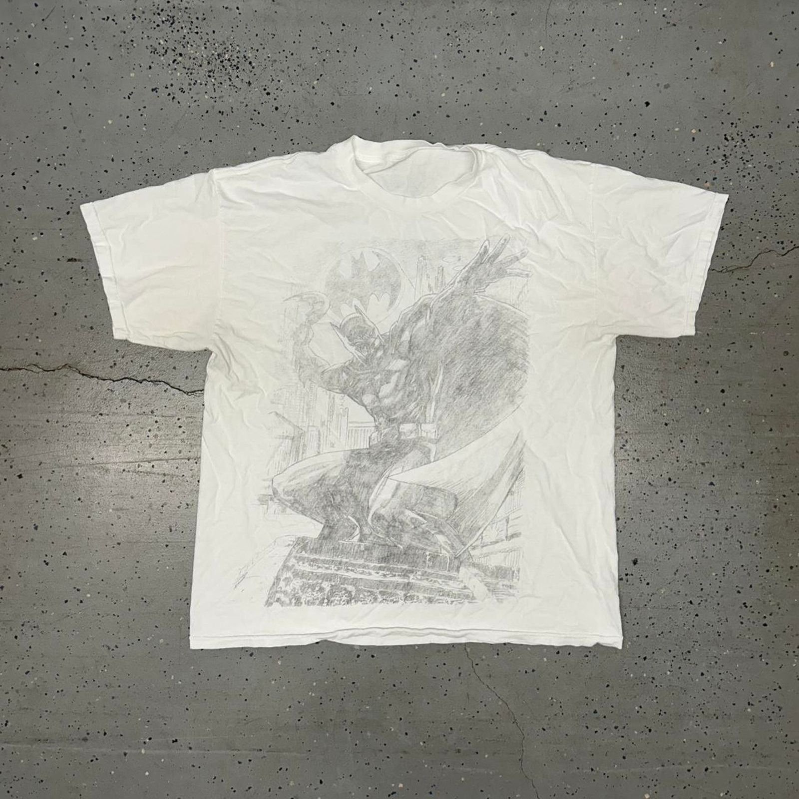 DC Comics Y2K Batman graphic tee, white, streetwear-inspired comics Size US XL / EU 56 / 4 - 1 Thumbnail