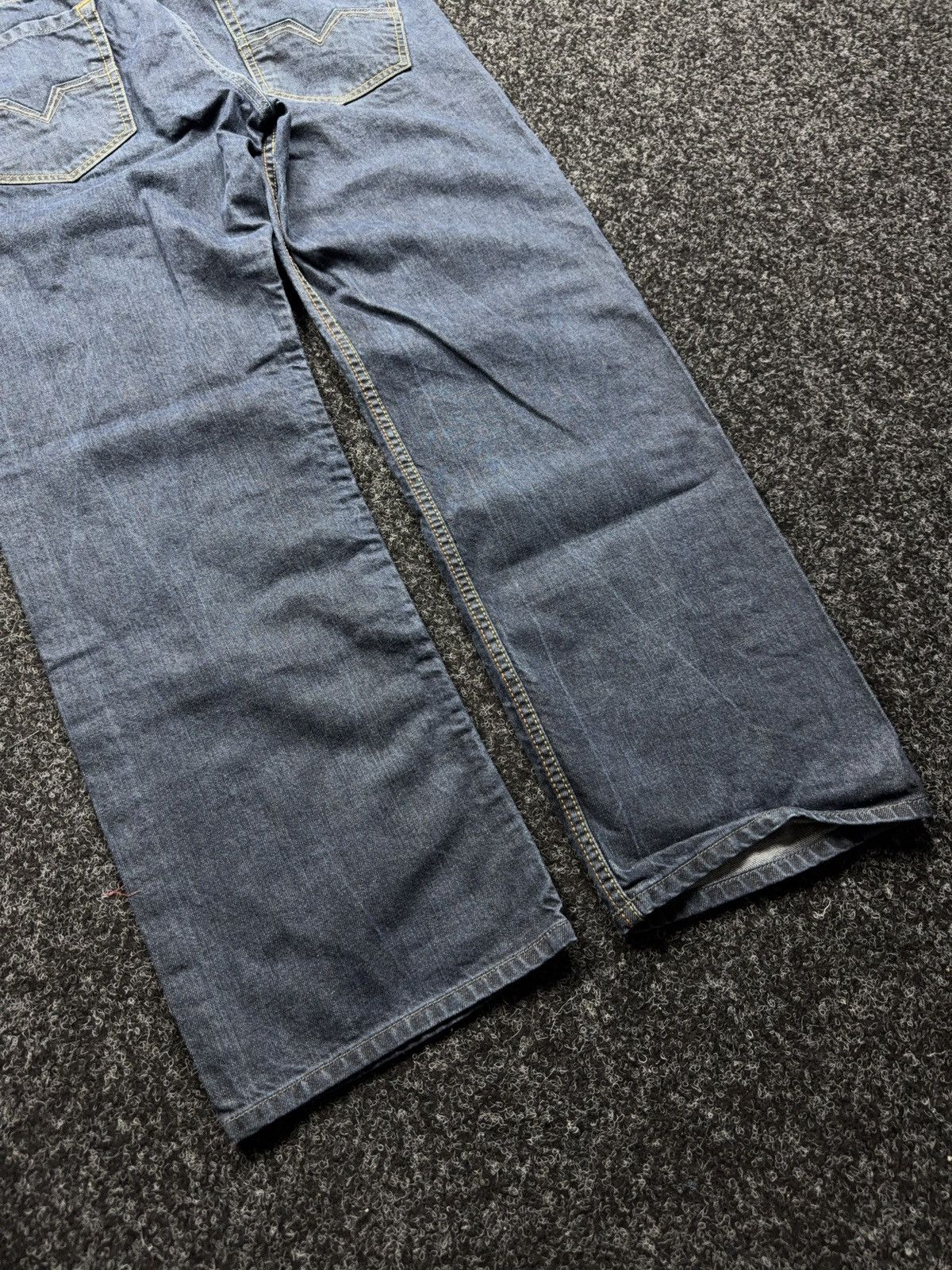 Diesel Luxury 00s Diesel Larkee Regular Straight Denim Retro Jeans Size US 36 / EU 52 - 14 Thumbnail