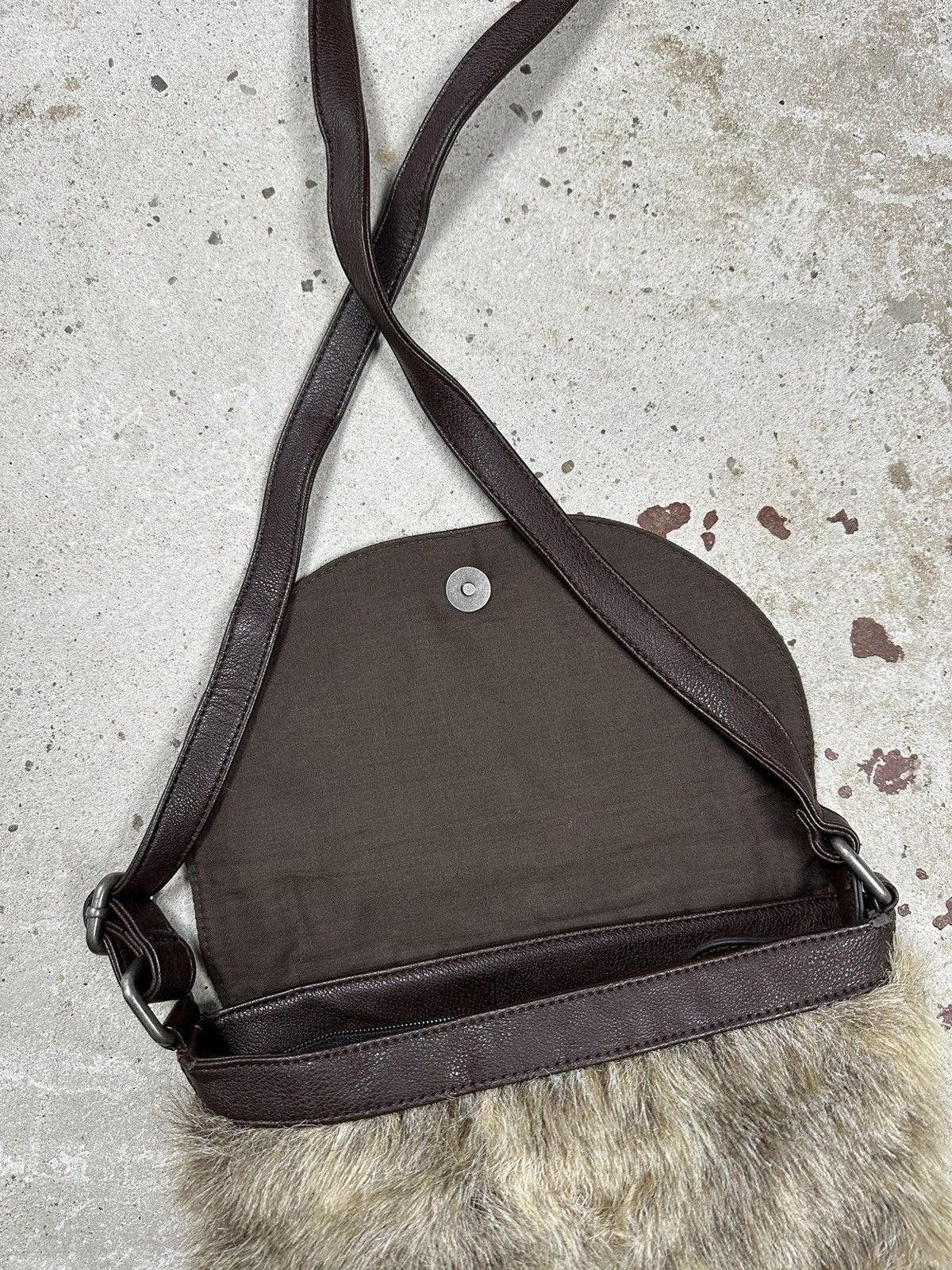 If Six Was Nine Vintage Y2K Faux Fur Brown Messenger Crossbody Bag Size ONE SIZE - 7 Thumbnail