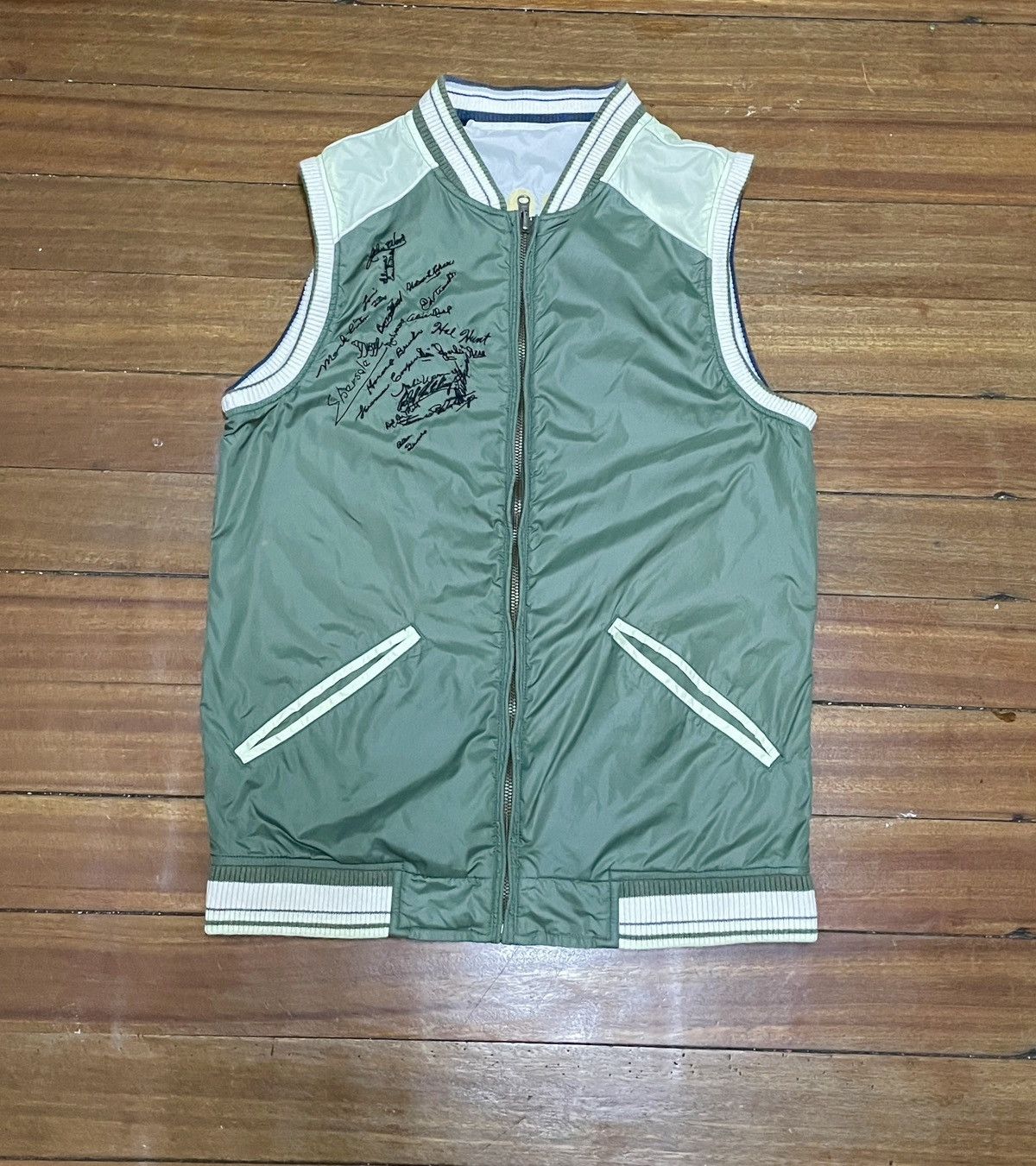 Diesel Very Rare Vintage Brand Diesel Sukajan Reversible Vest 1990s Size US S / EU 44-46 / 1 - 1 Thumbnail