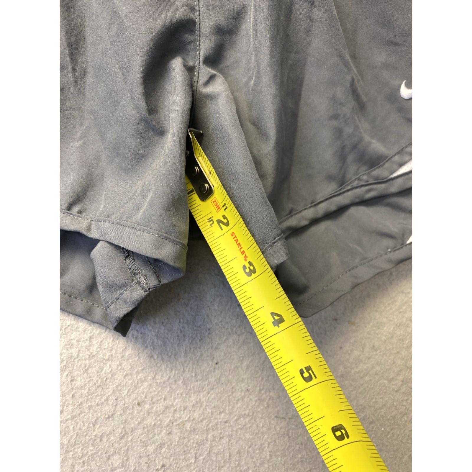 Nike Nike Dri-Fit Women's Activewear Shorts Size S Gray Drawstring 123-8 Size 28" / US 6 / IT 42 - 5 Thumbnail