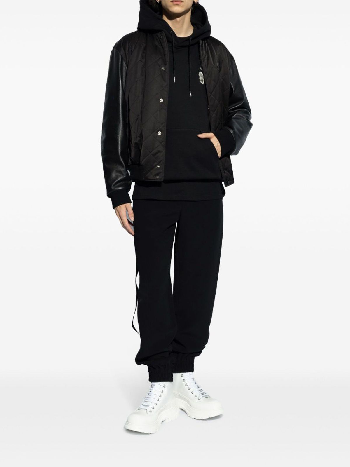 Alexander McQueen o1srvl11e0226 Hoodie In Black Size US L / EU 52-54 / 3 - 5 Thumbnail