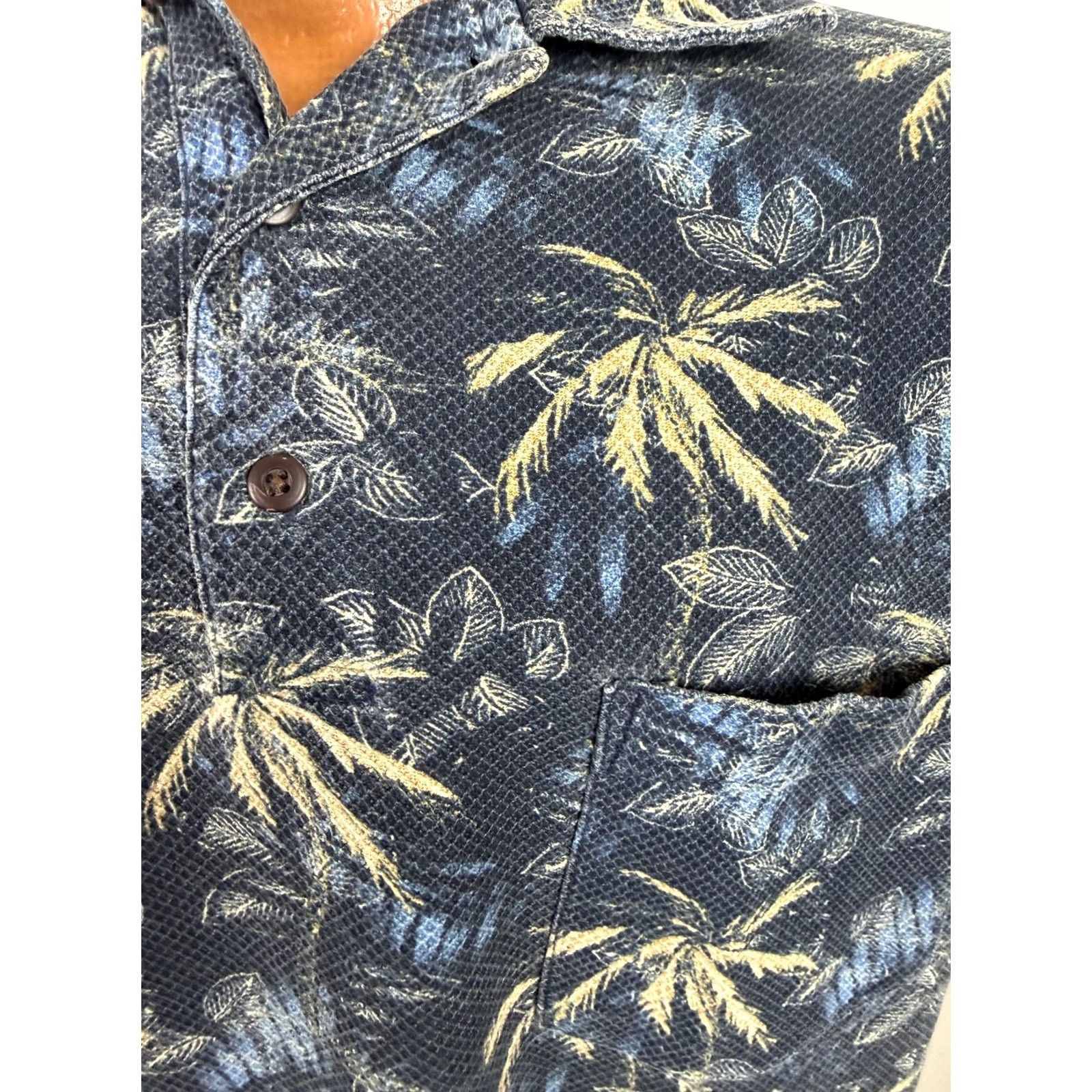 Vintage VINTAGE No Boundaries Polo Shirt Men 90s Graphic Print Cotton Short Sleeve Blue Pink Palm Beach Hawaiian 27.5" Collared Pullover L Mens Polo Size US L / EU 52-54 / 3 - 6 Thumbnail