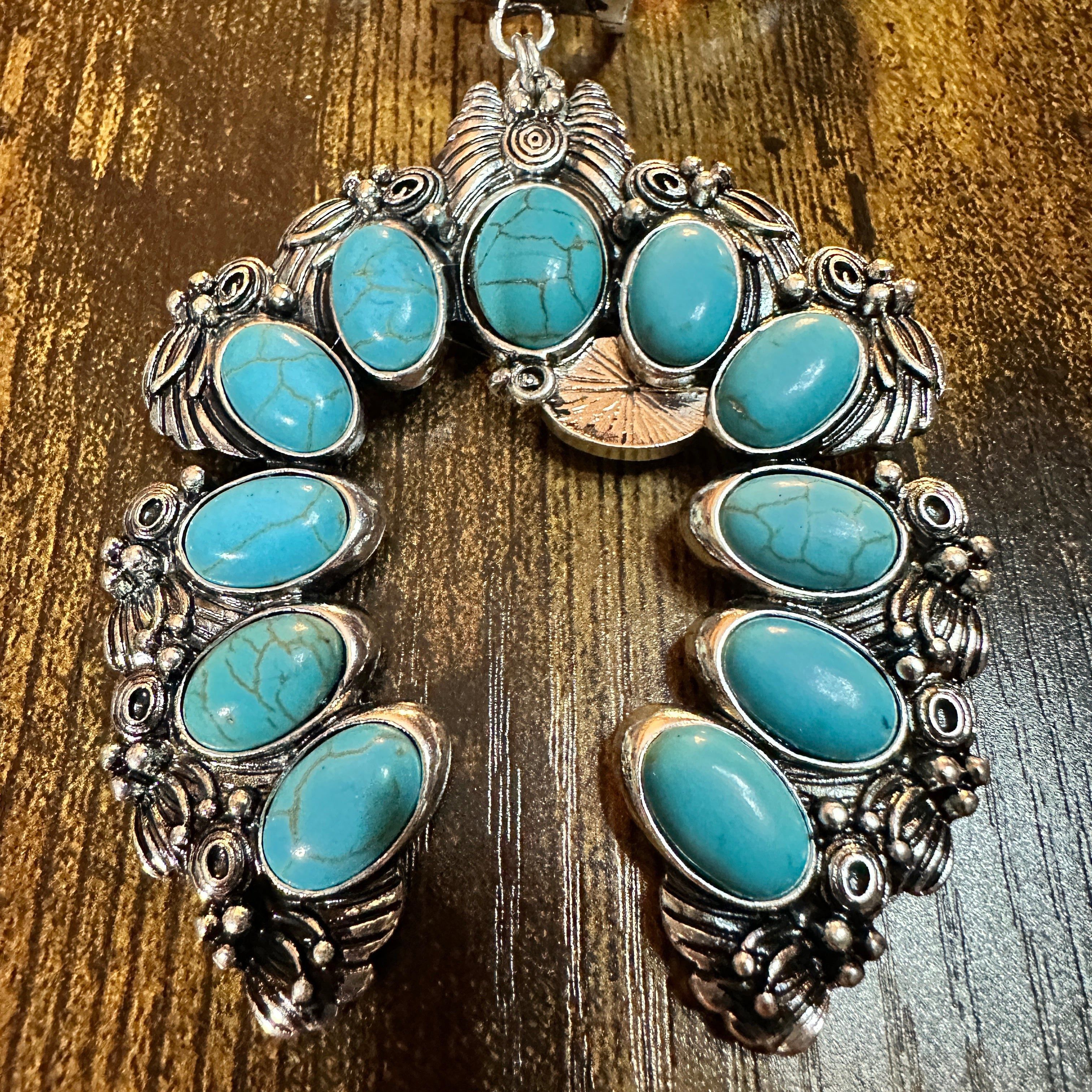 Other Large Squash Blossom Pendant Chunky Necklace and Earrings Se Size ONE SIZE - 3 Thumbnail
