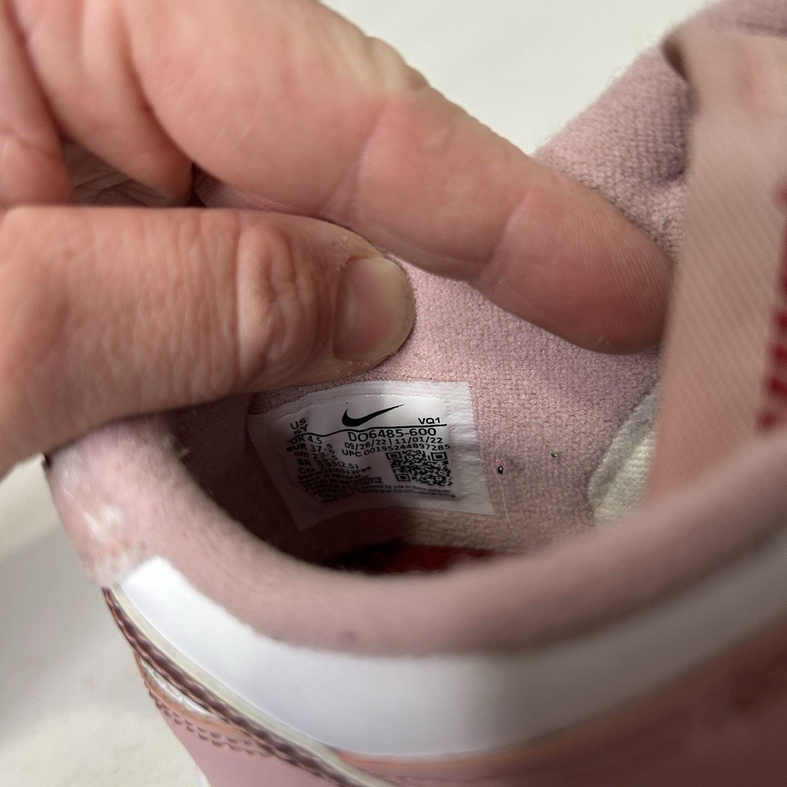 Nike Nike Dunk Low GS “Pink Velvet White” Size US 6.5 / IT 36.5 - 7 Thumbnail