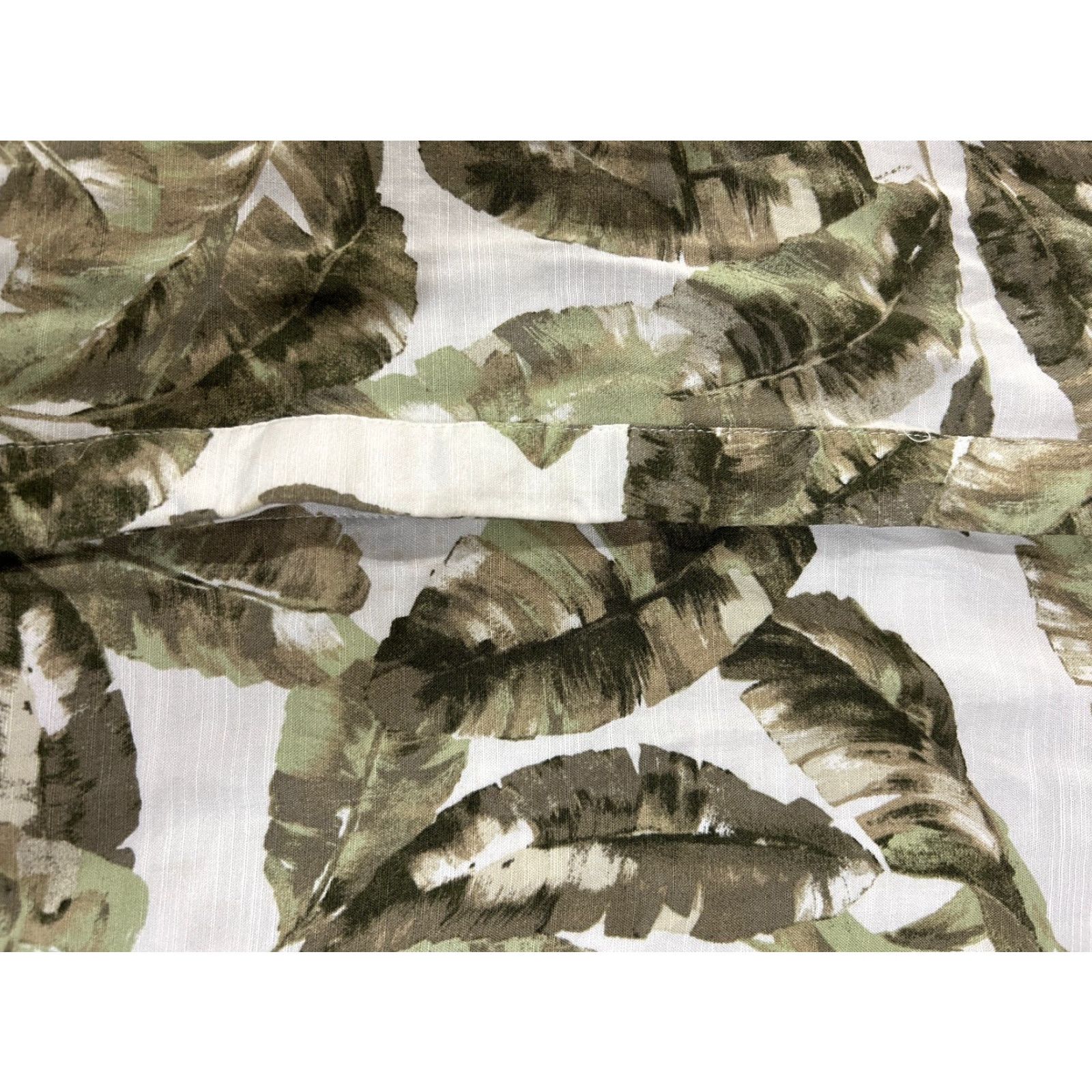 Vintage Chicos Blouse Womens 1 White Green Floral Print Lightweight Viscose Button Front Casual Shirt Green Classic Floral Summerspring Womens Size XS / US 0-2 / IT 36-38 - 3 Thumbnail