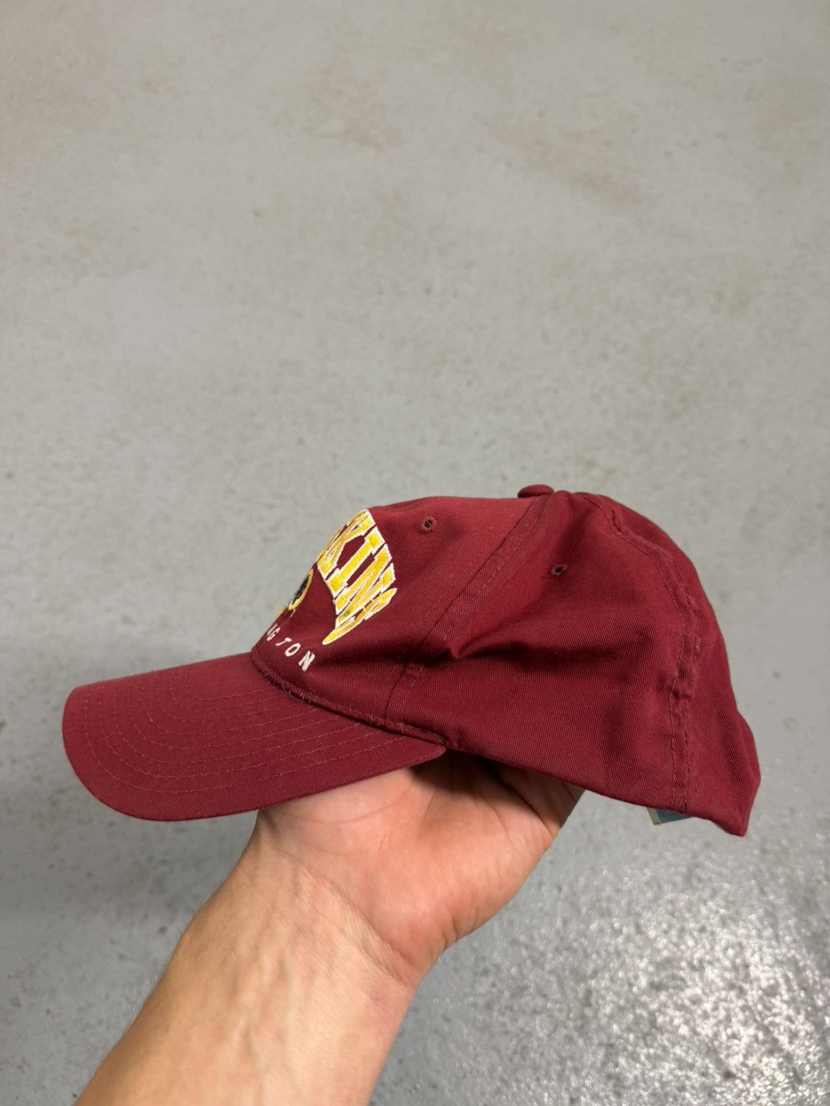 NHL Vintage 90s Redskins NHL Cap Size ONE SIZE - 2 Thumbnail