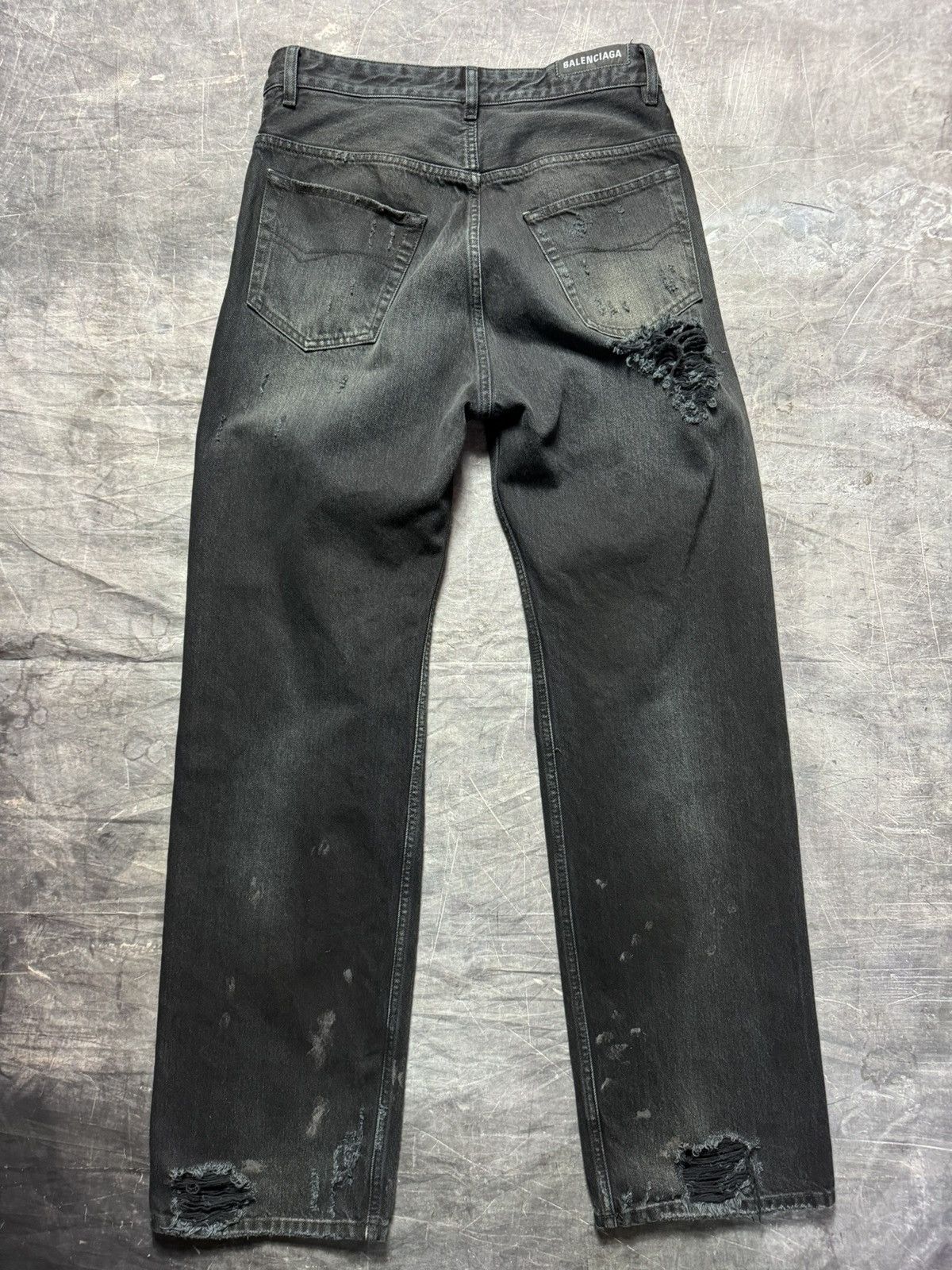 Balenciaga Balenciaga Destroyed Dirty Denim Jeans in Black Size US 30 / EU 46 - 2 Thumbnail