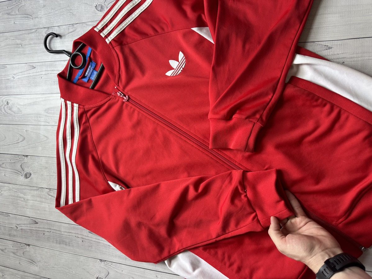 Adidas × Vintage Vintage adidas originals red logo track jacket size L Size US XL / EU 56 / 4 - 5 Thumbnail