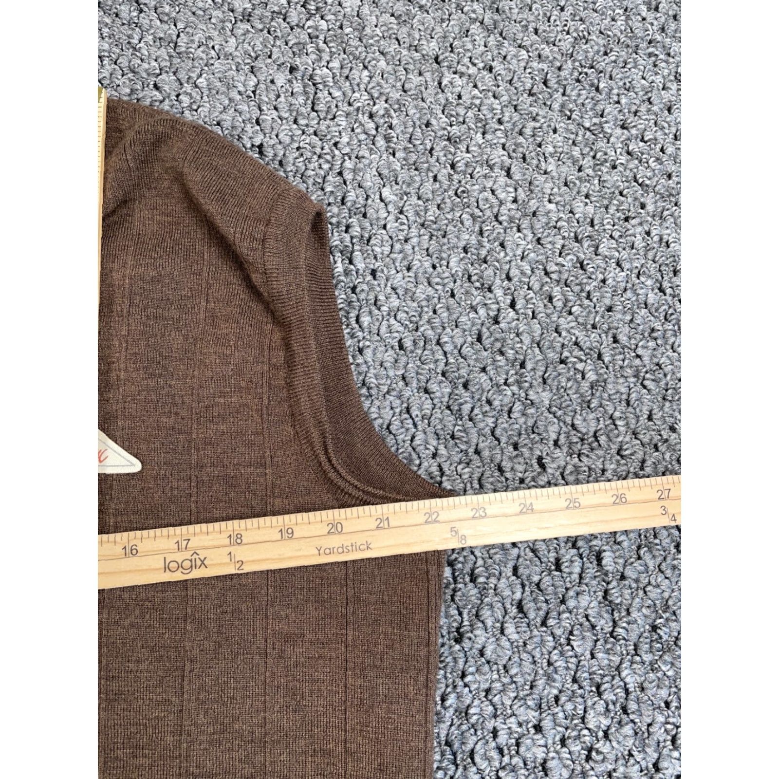 Vintage VINTAGE Monte Carlo Wool V-Neck Sweater Vest Men Adult Large 44 Brown Lightweight Knit 80s 90s Preppy Retro Vest Mens Size US L / EU 52-54 / 3 - 6 Thumbnail