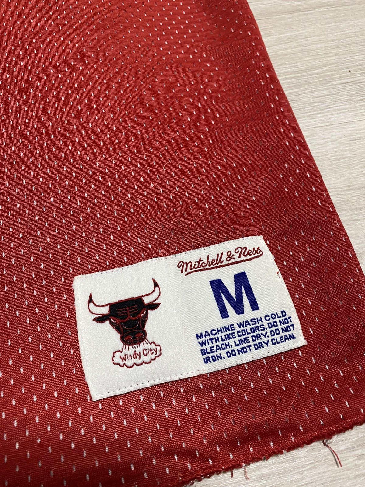 Mitchell & Ness Vintage Chicago Bulls NBA Jersey 2 in 1 Mitchell & Ness Size US M / EU 48-50 / 2 - 3 Thumbnail