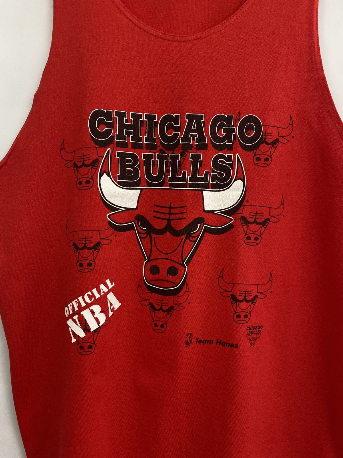 NBA × Vintage 🇺🇸 Vintage 90s Chicago Bulls Henes jersey Official NBA Size US L / EU 52-54 / 3 - 3 Thumbnail