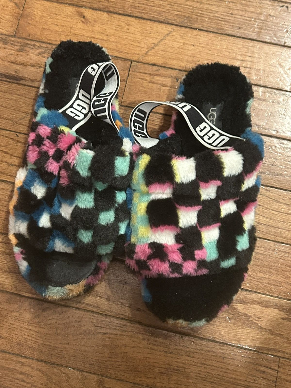 Ugg Authentic UGG® Women’s Girl Fluff Size US 9 / IT 39 - 1 Thumbnail