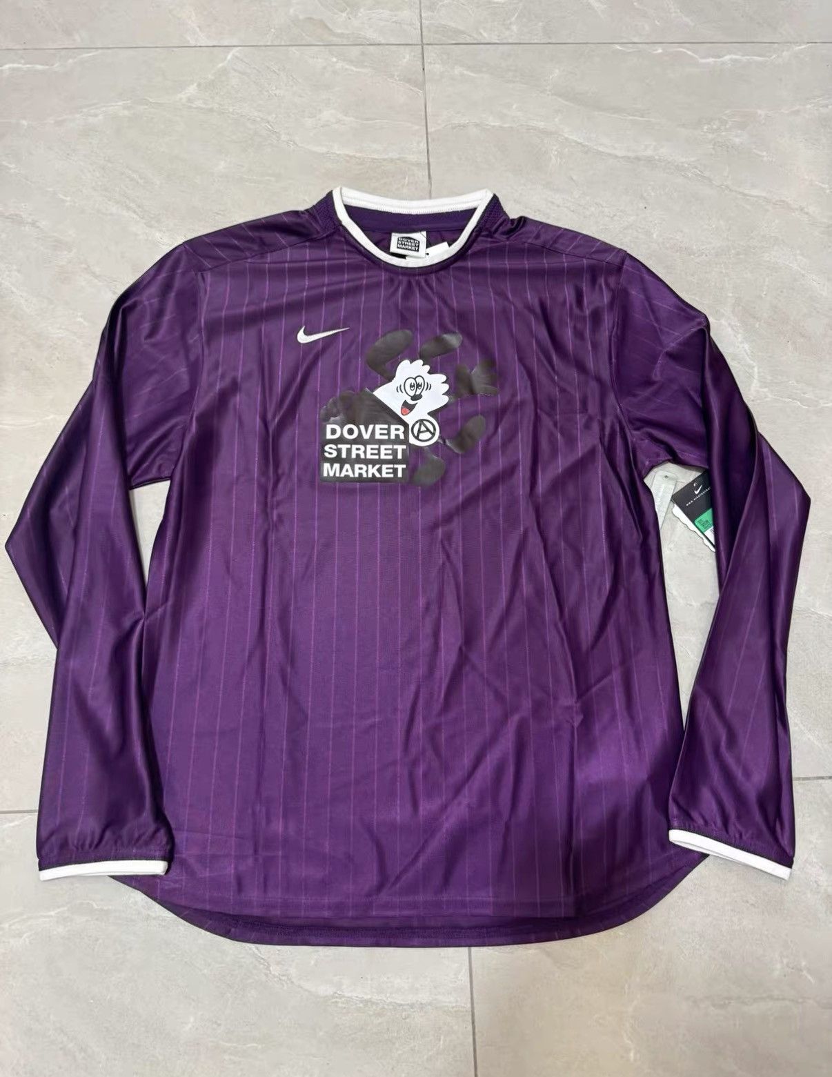 Verdy VERDY x DSM (Dover Street Market) x Nike Soccer Jersey J34 Size US XL / EU 56 / 4 - 1 Thumbnail