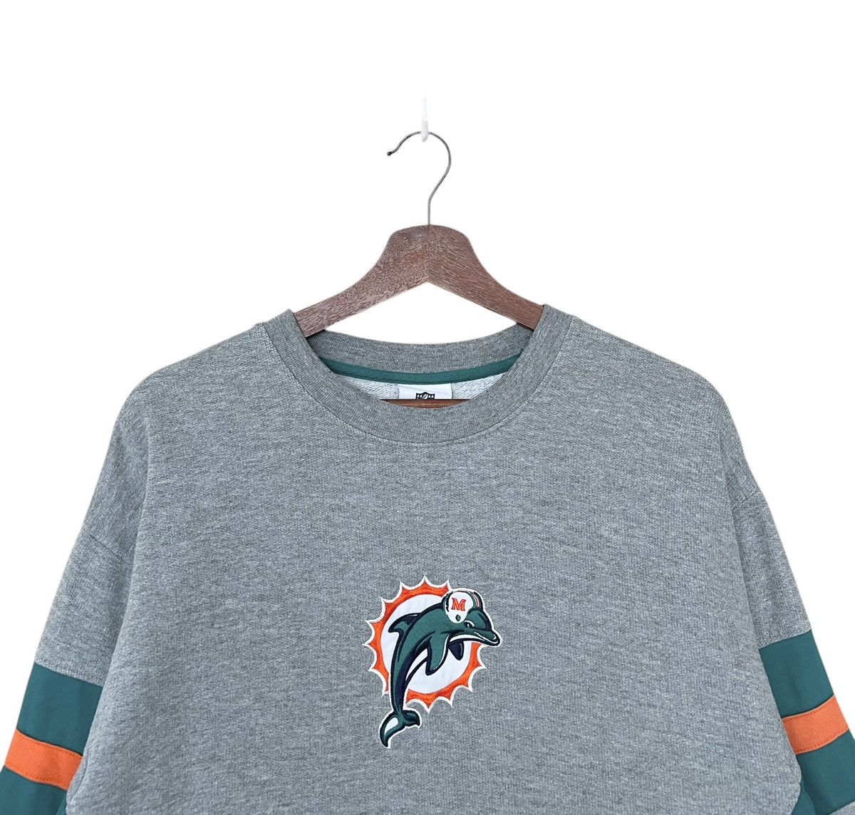 NFL × Vintage Vintage NFL Team Miami Dolphin Sweatshirt 2000s Size US M / EU 48-50 / 2 - 3 Thumbnail