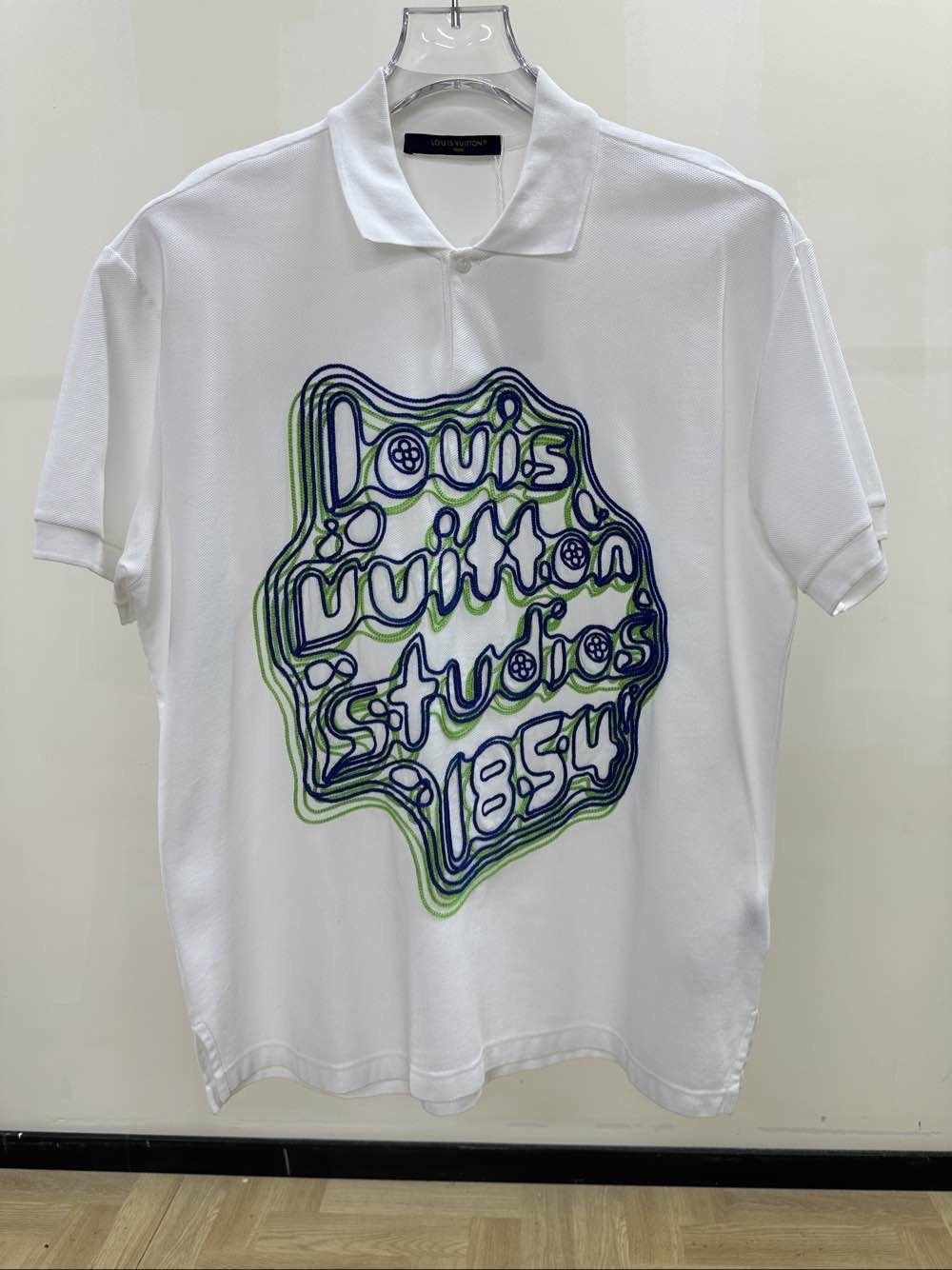 Louis Vuitton Louis Vuitton Logo Polo Shirt White Size S Size US S / EU 44-46 / 1 - 1 Thumbnail