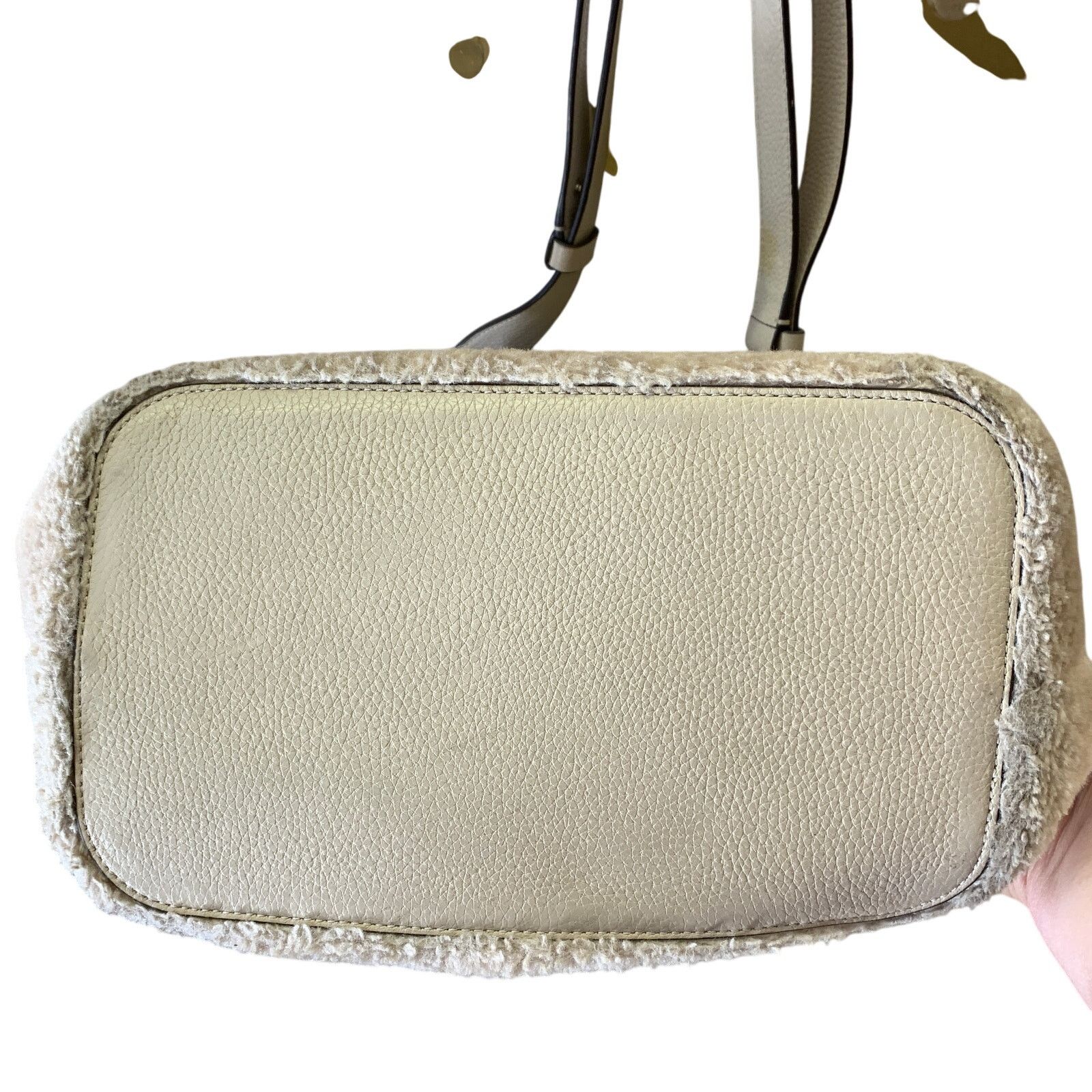 Kate Spade Kate Spade Marti Shearling Bucket Bag Beige Leather Size ONE SIZE - 7 Thumbnail
