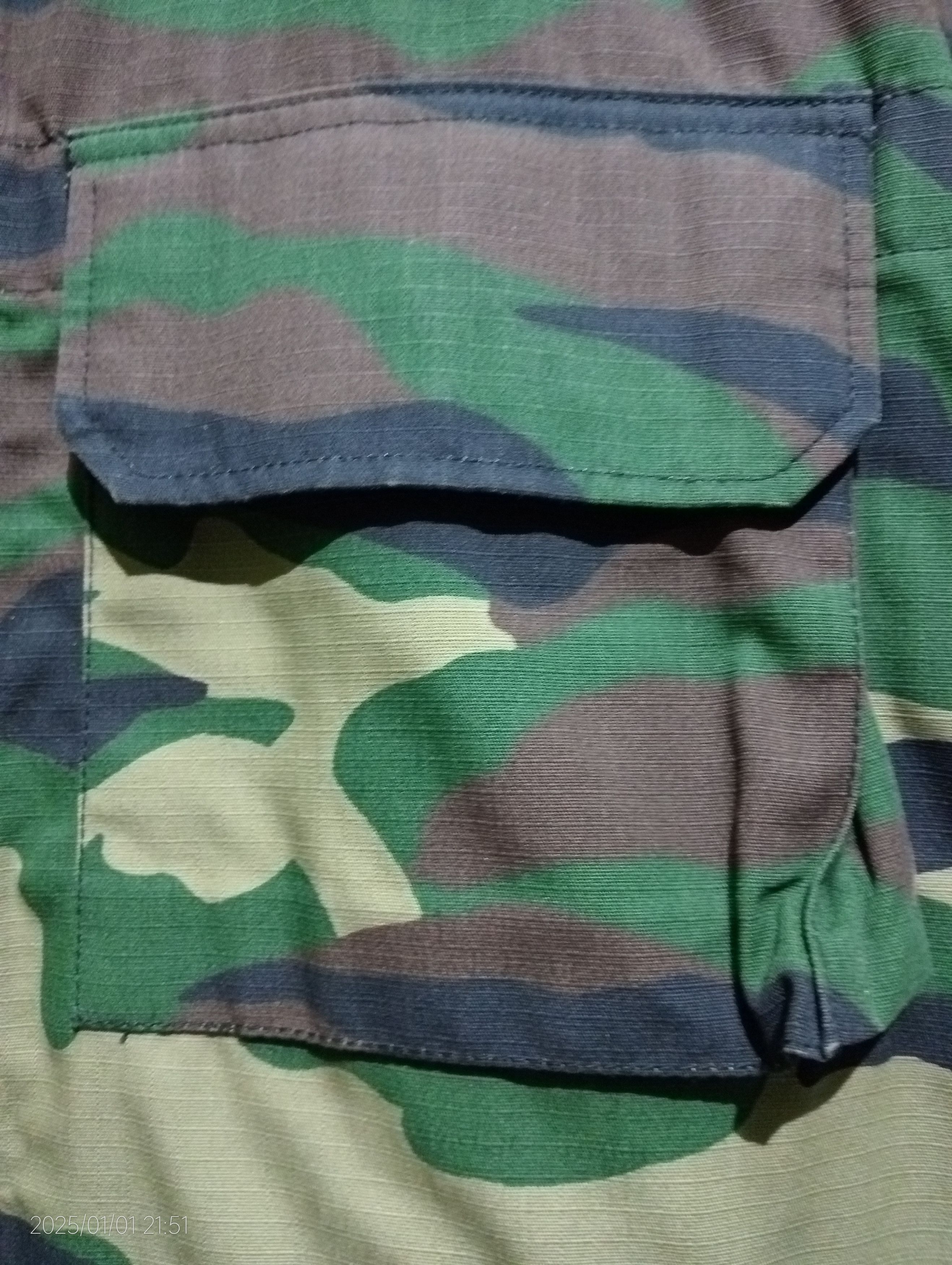 Vintage Vintage Camouflange Real Army Jacket Very Rare Size US L / EU 52-54 / 3 - 12 Thumbnail