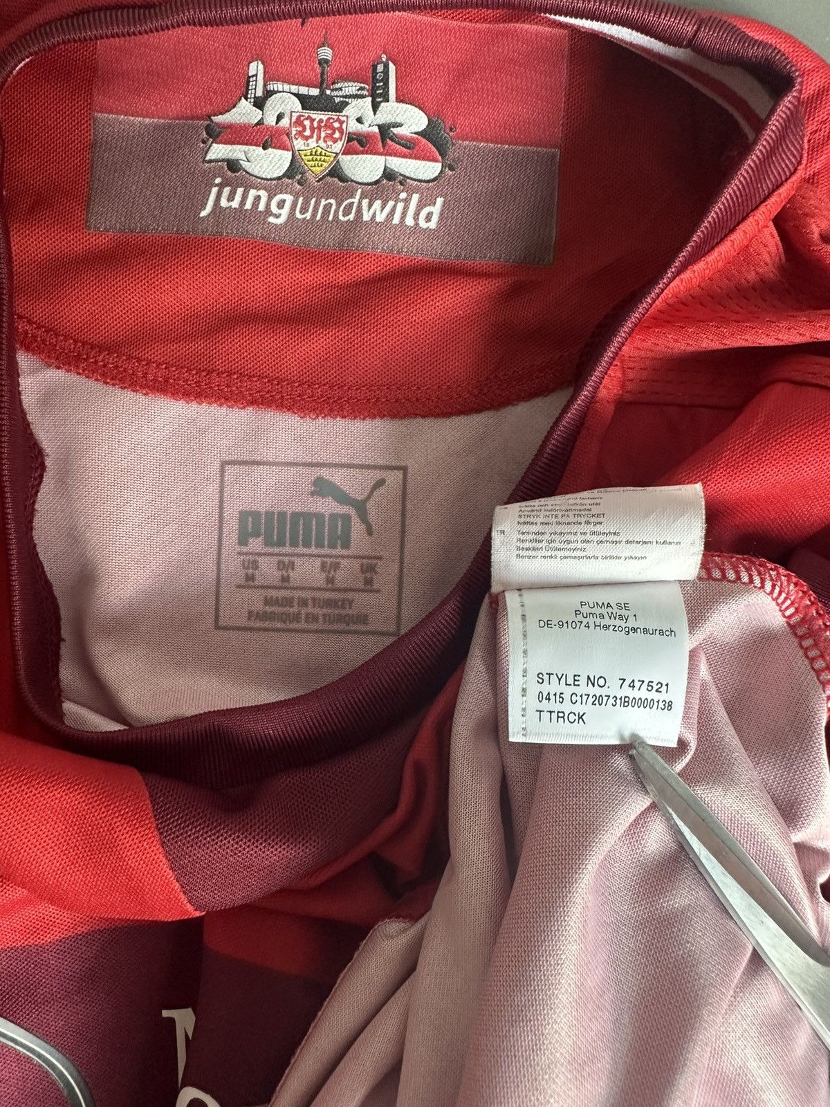 Puma Puma Stuttgart 2015/2916 Away Size US M / EU 48-50 / 2 - 3 Thumbnail