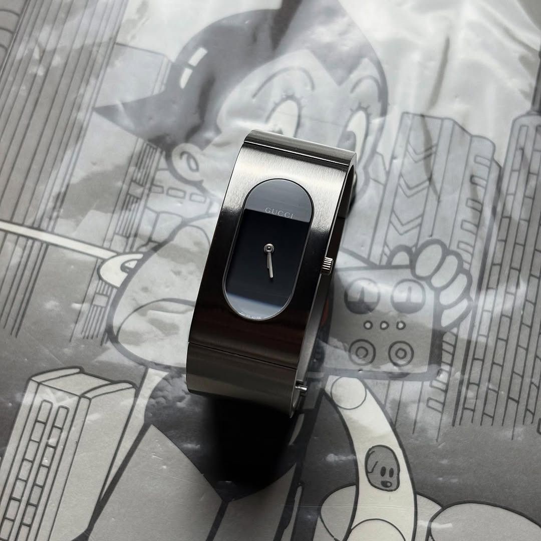 GUCCI 2400L SWISS MADE