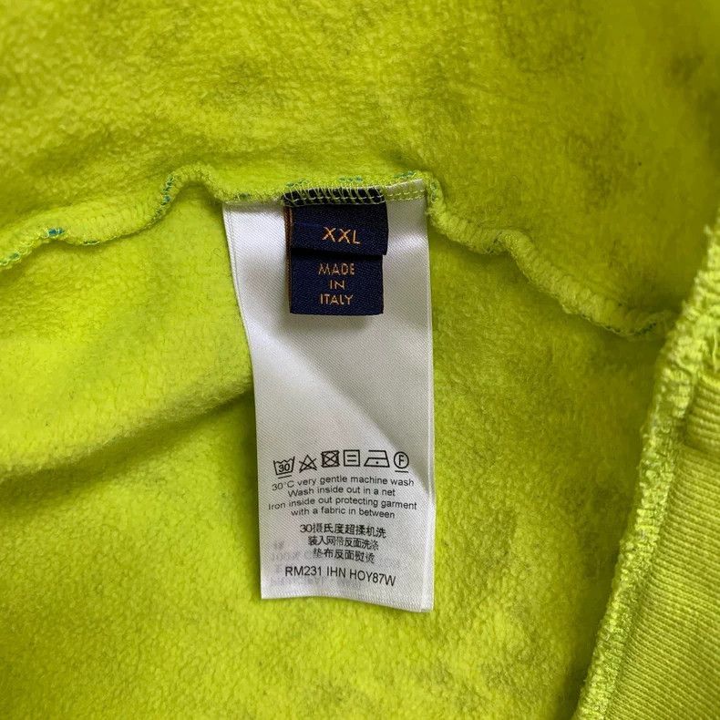 Louis Vuitton Louis Vuitton Fluorescent green printed sweatshirt Size US XXL / EU 58 / 5 - 7 Thumbnail