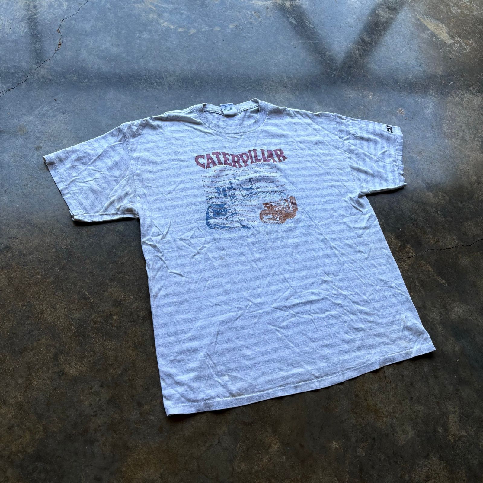 Vintage Vintage 90s CAT Construction Graphic T-shirt Size US XL / EU 56 / 4 - 2 Thumbnail