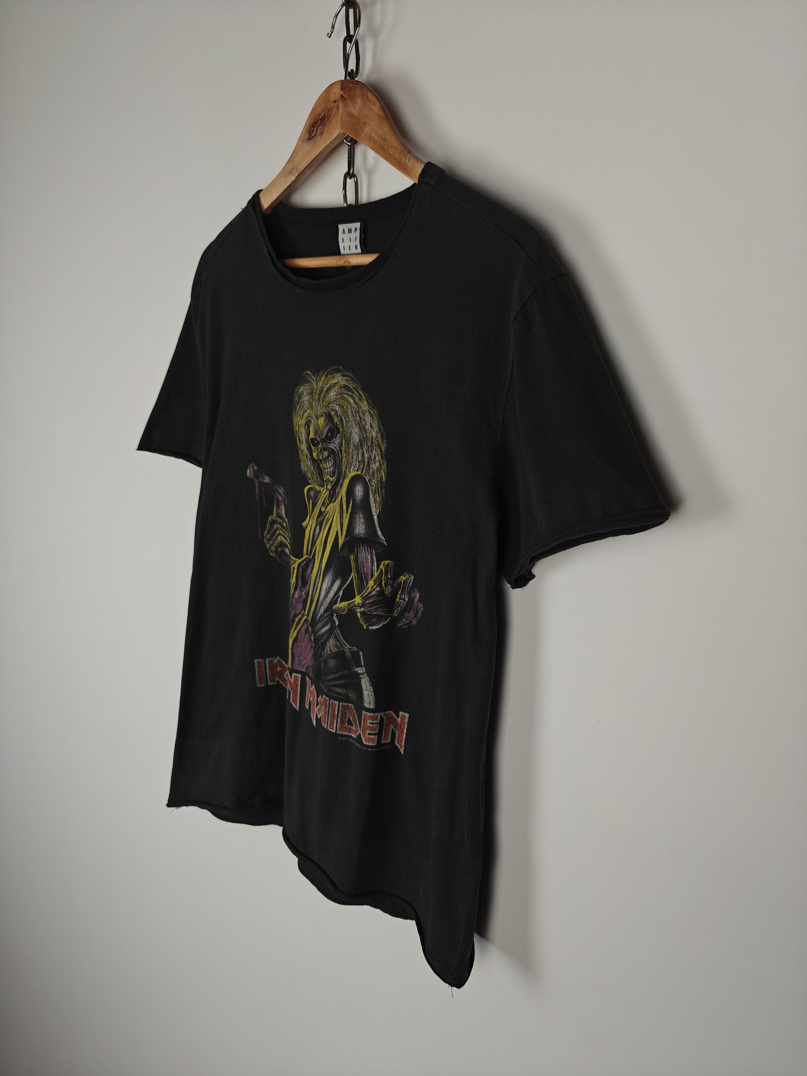 Iron Maiden Amplified Iron Maiden T-Shirt 2017 Tee Gray size L Size US L / EU 52-54 / 3 - 7 Thumbnail