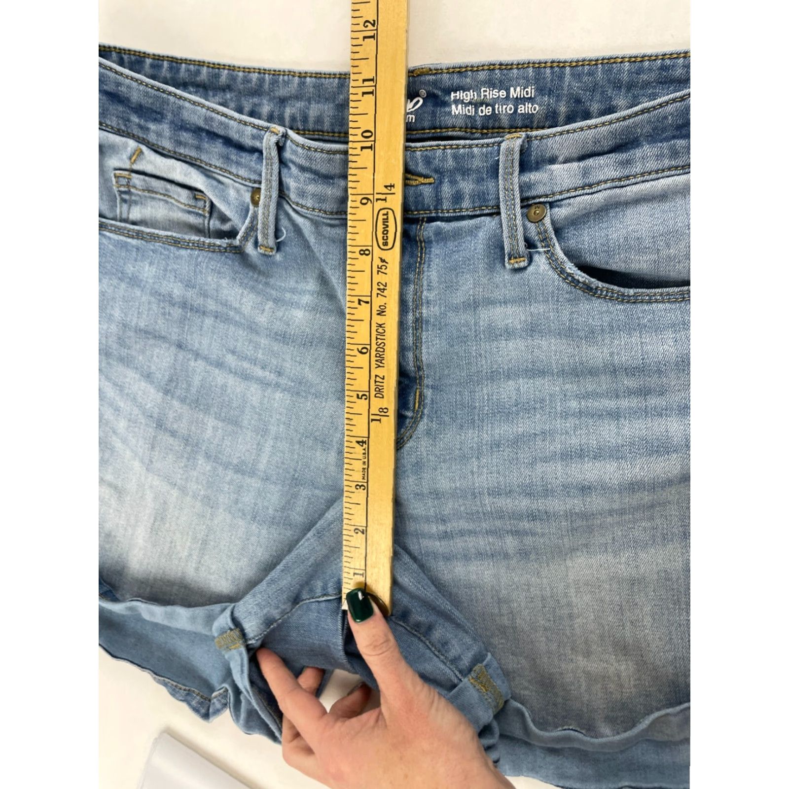 Mossimo Mossimo Women Bermuda Shorts Denim, Size 12, High Rise, Midi, Blue, Casual, Regular Fit, Size 34" / US 12 / IT 48 - 4 Thumbnail