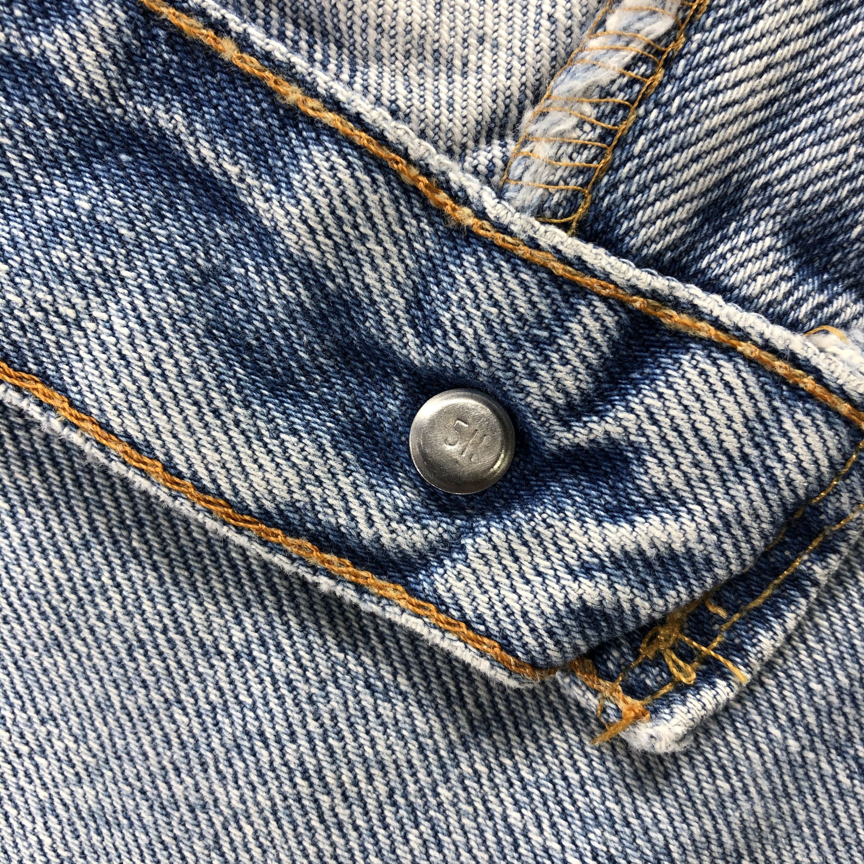 Levi's × Vintage Vintage 90s Light Wash Levis 505 Jeans-JM718 Size US 34 / EU 50 - 8 Thumbnail