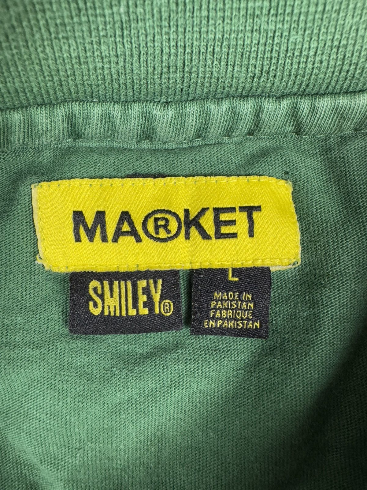 Market × Vintage Vintage 00s Chinatown Market smiley peel graphic tee Size US L / EU 52-54 / 3 - 6 Thumbnail