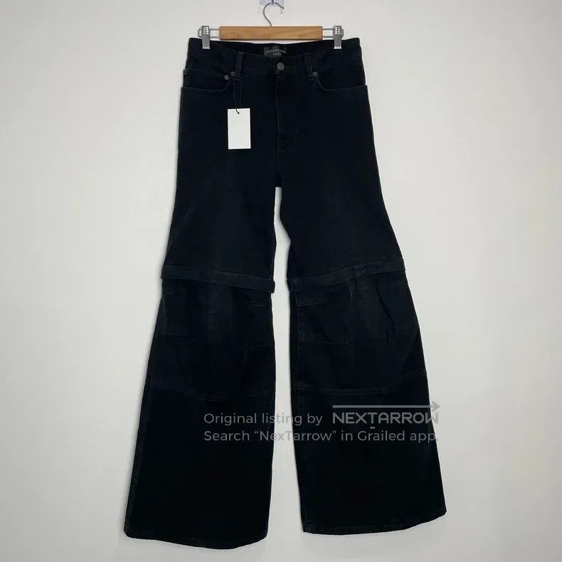 Balenciaga size XS Slightly flared cargo pants