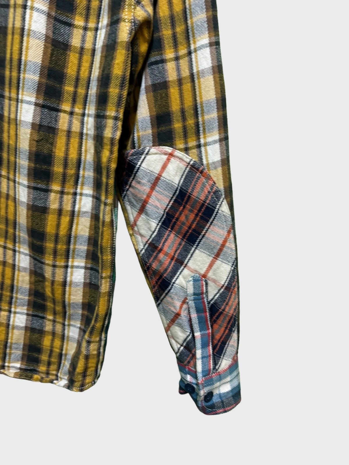 Japanese Brand Vintage Alcarza Reworked Classic Fit Heavy Flannel Shirt Size US M / EU 48-50 / 2 - 9 Thumbnail