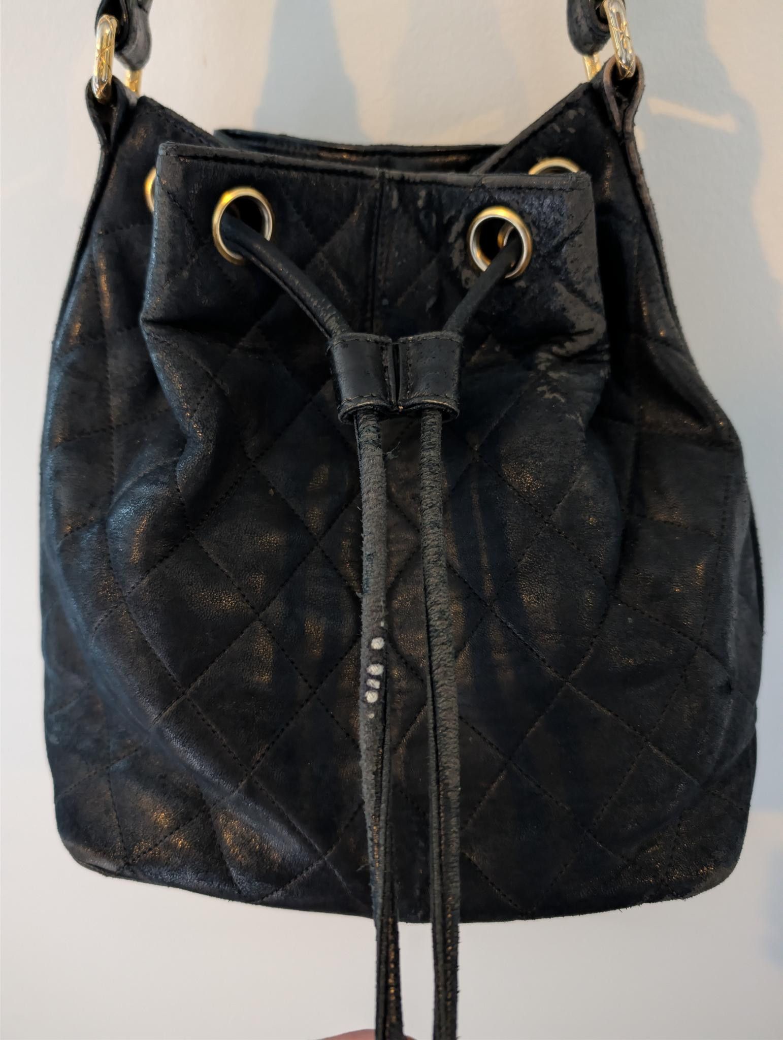 Chanel Vintage Chanel Black Leather Quilted Bag Size ONE SIZE - 4 Thumbnail
