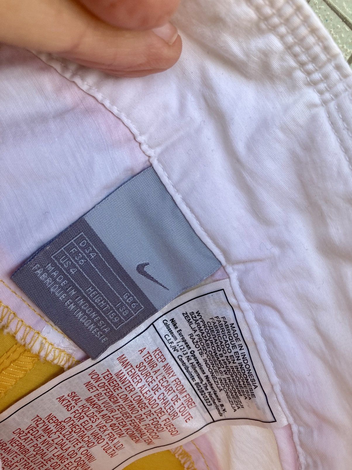 Nike Nike yellow swimshorts Size 34" / US 12 / IT 48 - 3 Thumbnail