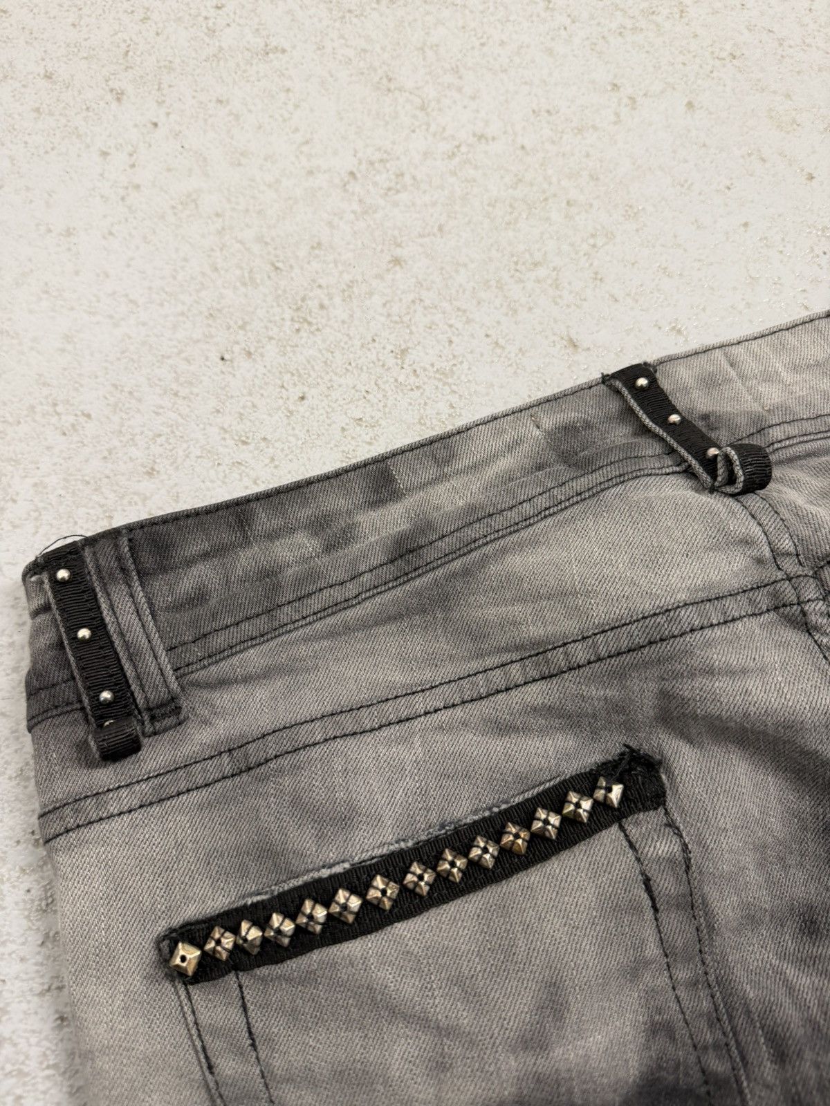 John Galliano Vintage John Galliano Studded Washed Skinny Jeans Unisex Size US 30 / EU 46 - 19 Thumbnail