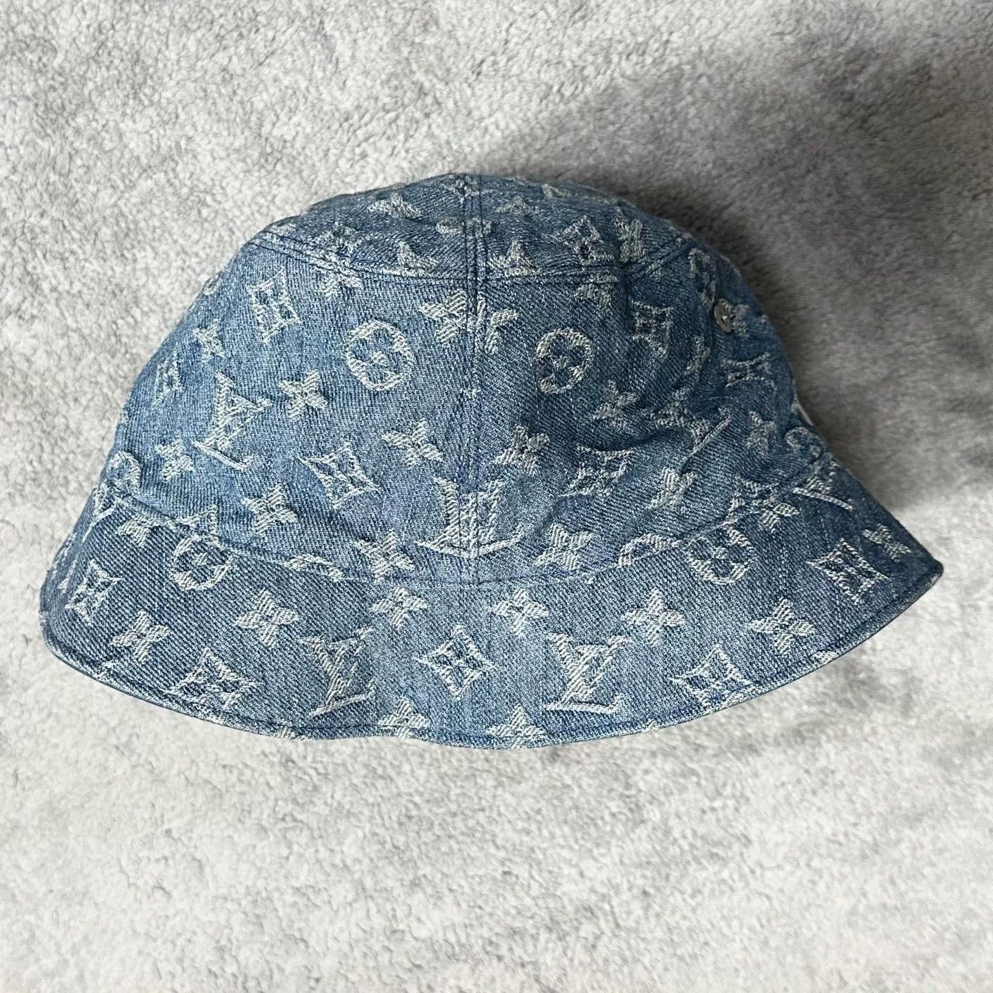 Louis Vuitton louis vuitton logo embroidered bucket hat Size ONE SIZE - 1 Thumbnail