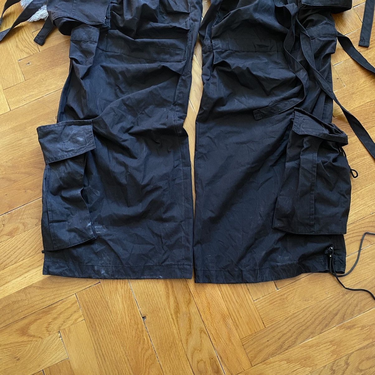 Mercy MERCY Y2K JAPANESE BAGGY MULTIPOCKET CARGO PANTS PRACHUTE Size US 32 / EU 48 - 5 Thumbnail