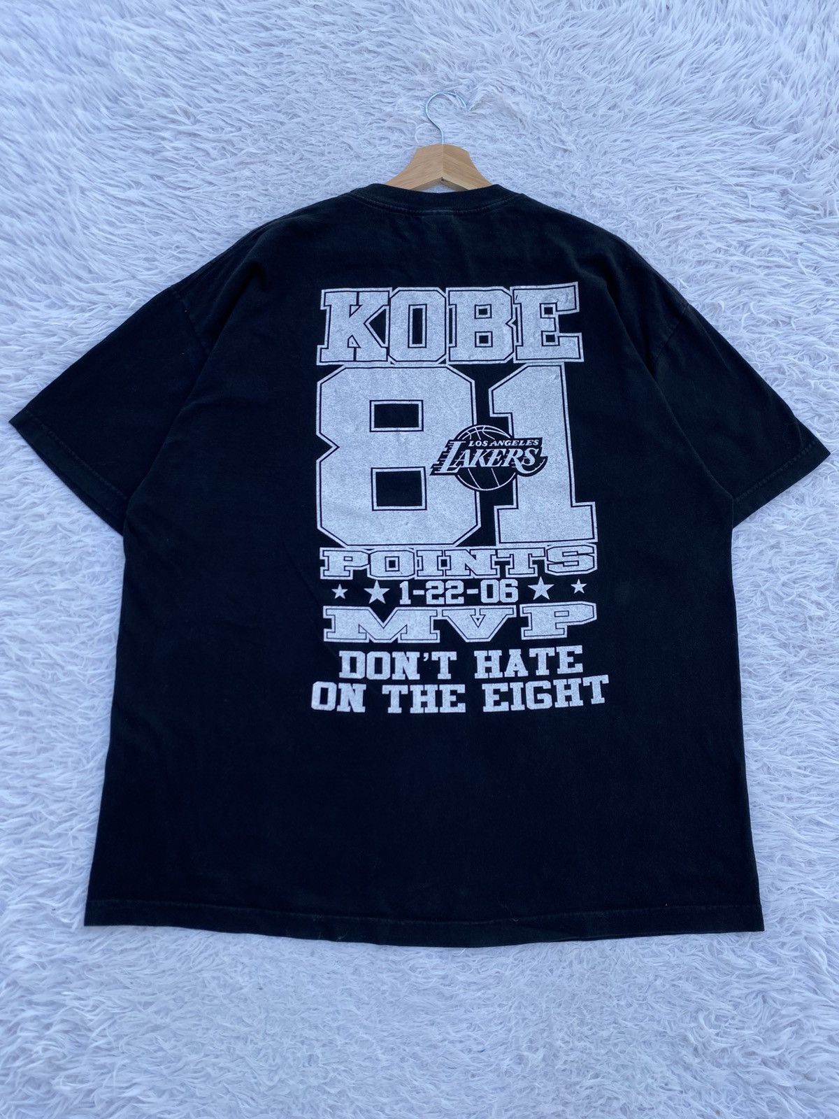 NBA Rare Vintage Y2K NBA Kobe Bryant Tshirt Size US XL / EU 56 / 4 - 2 Thumbnail