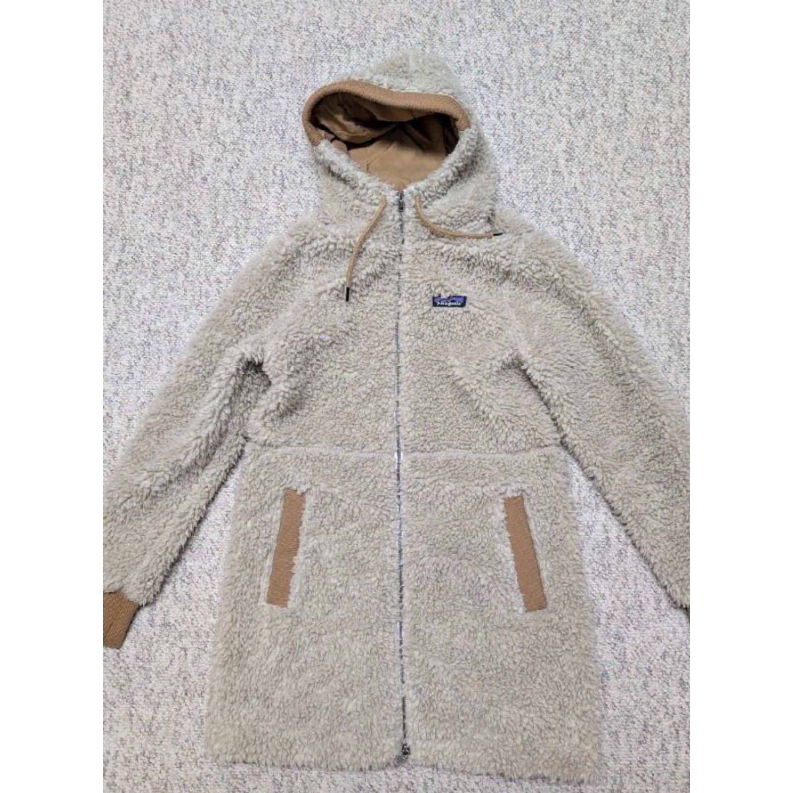 Patagonia VINTAGE patagonia fleece parka XS tan womens XS deep pile fleece hooded 90s retro brown Dusty Mesa Patagon ia (adjust) Size XS / US 0-2 / IT 36-38 - 6 Thumbnail