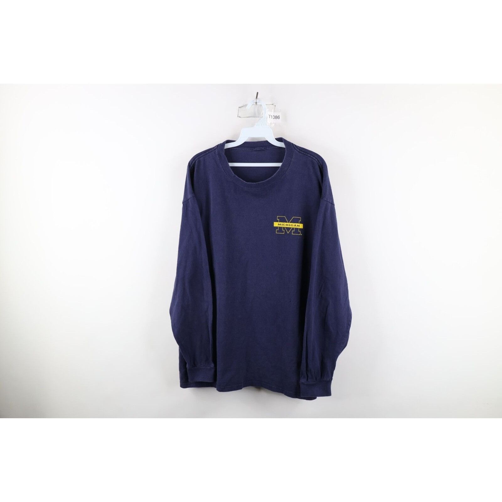 Vintage Vintage 90s Distressed University of Michigan T-Shirt Size US L / EU 52-54 / 3 - 1 Thumbnail