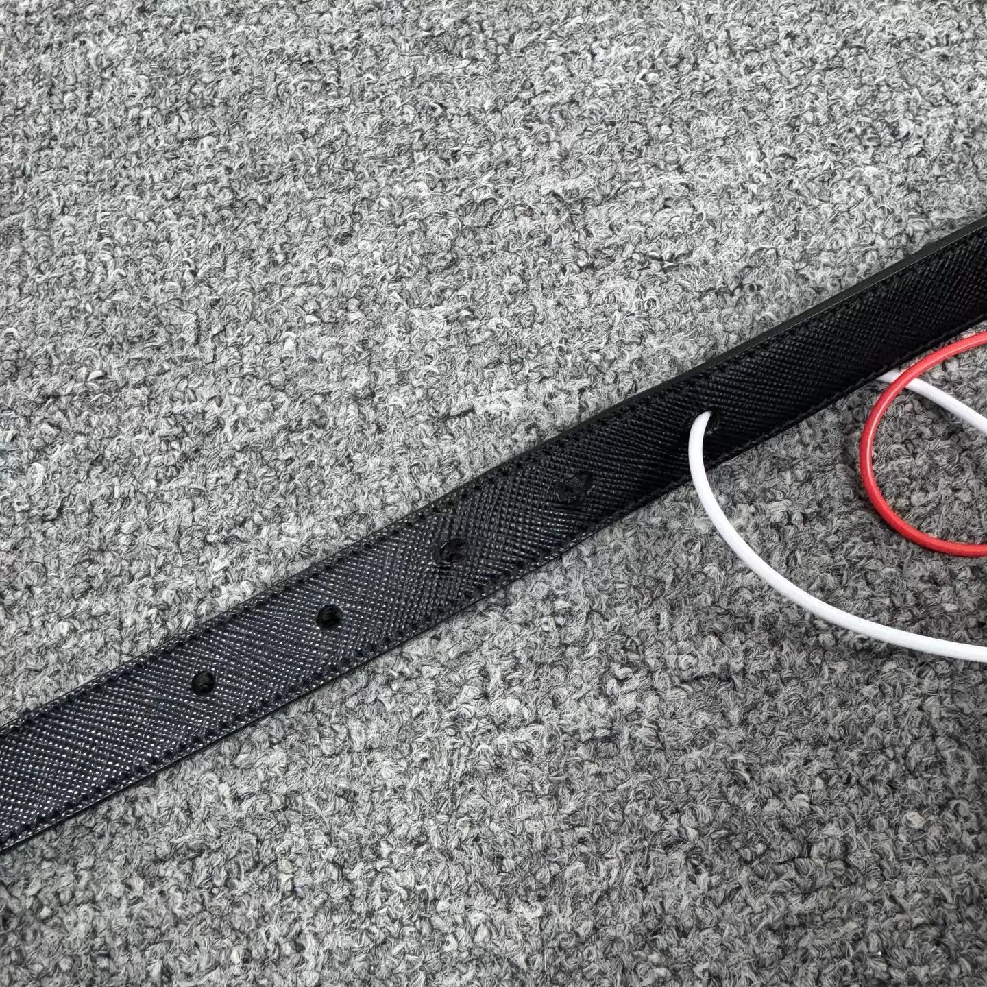 Prada Prada Triangle Logo Buckle Belt 95 New 34/85 Size ONE SIZE - 5 Thumbnail
