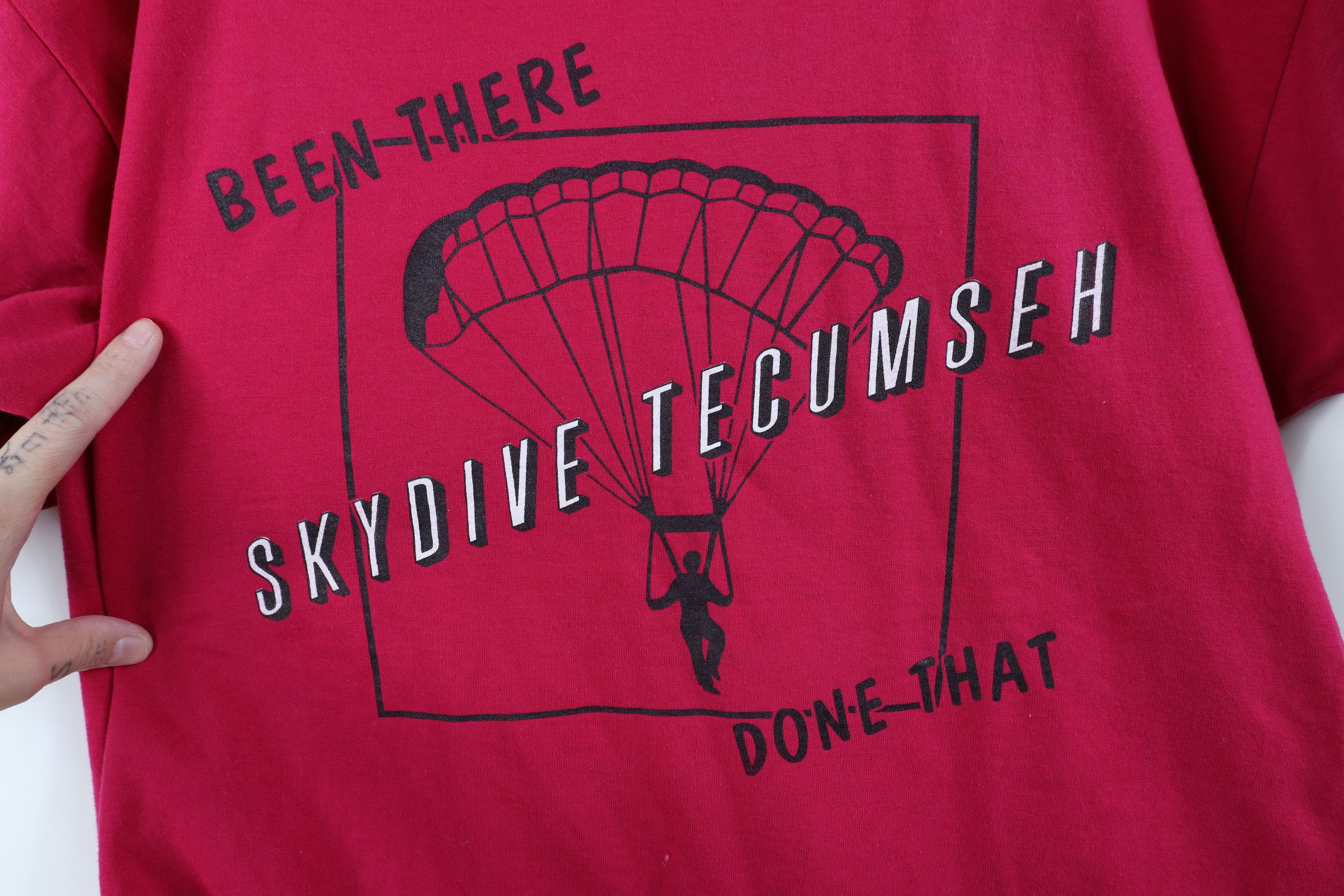 Vintage Vintage 90s Skydive Skydiving Short Sleeve T-Shirt Pink USA Size US XL / EU 56 / 4 - 4 Thumbnail