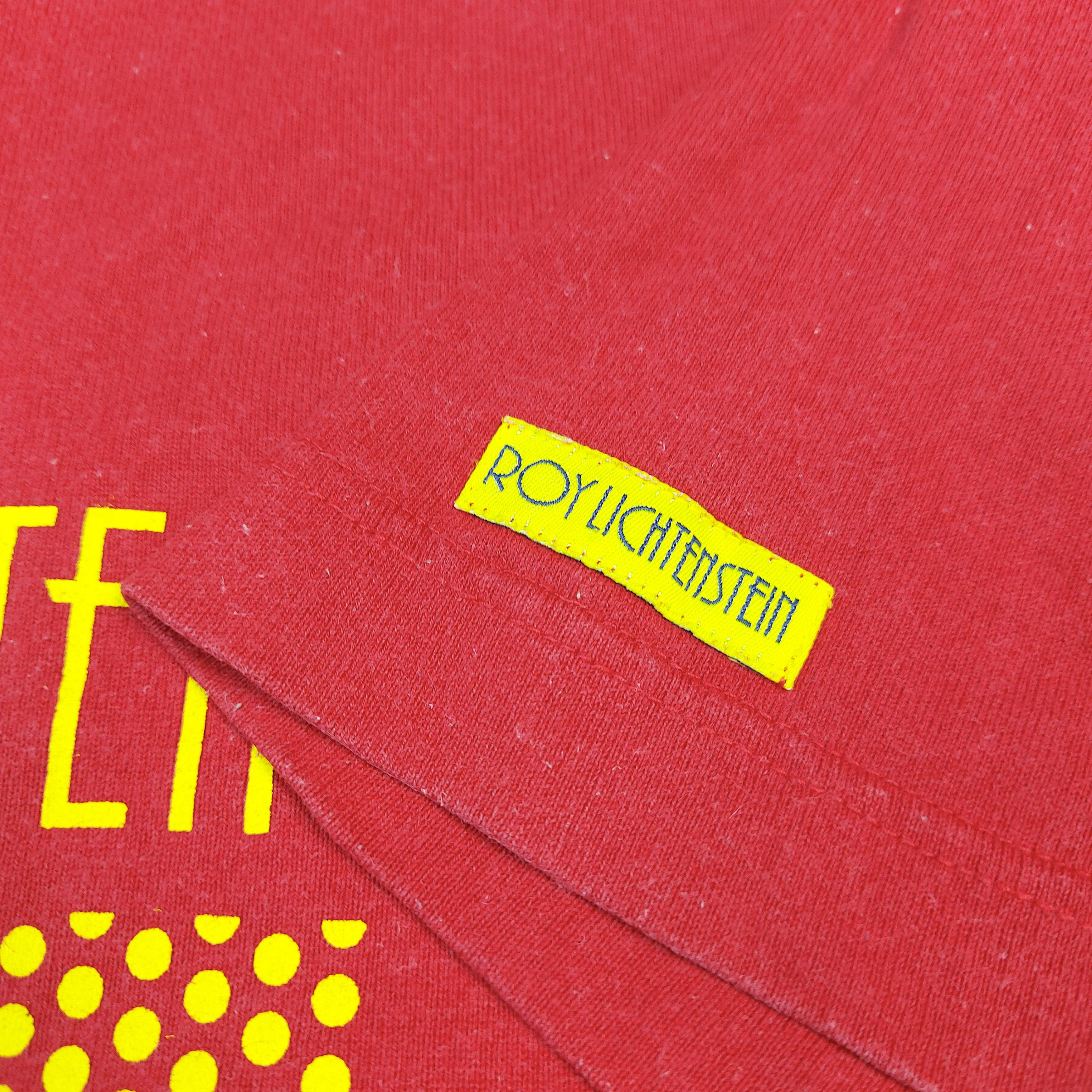 Uniqlo Vintage Y2K Roy Lichtenstein Airplane Pop Art TEE Size US L / EU 52-54 / 3 - 6 Thumbnail