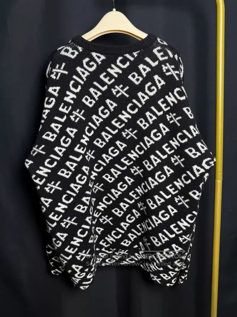 Balenciaga Balenciaga Ox Year Limited Logo Printed Sweater Size US M / EU 48-50 / 2 - 4 Thumbnail