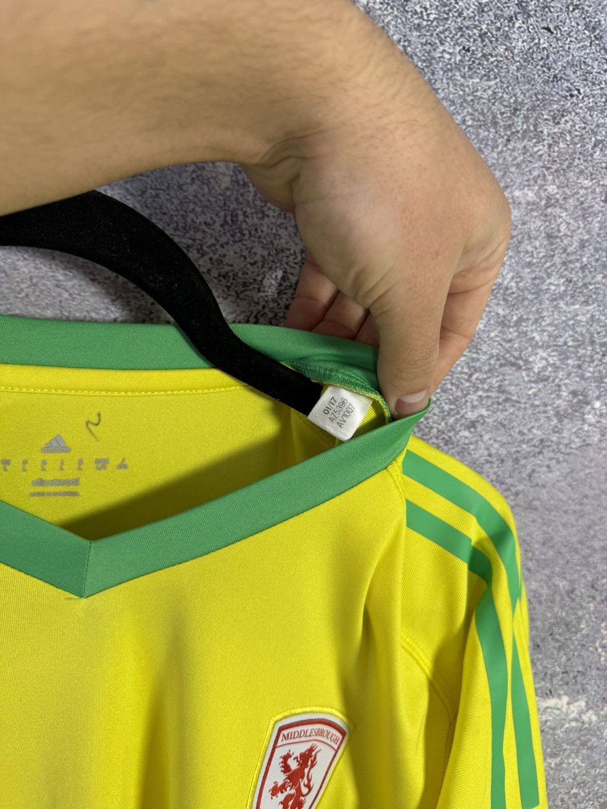 Adidas × Vintage Vintage Middlesbrough 2017/18 GK Adidas Jersey L size Size US L / EU 52-54 / 3 - 12 Thumbnail