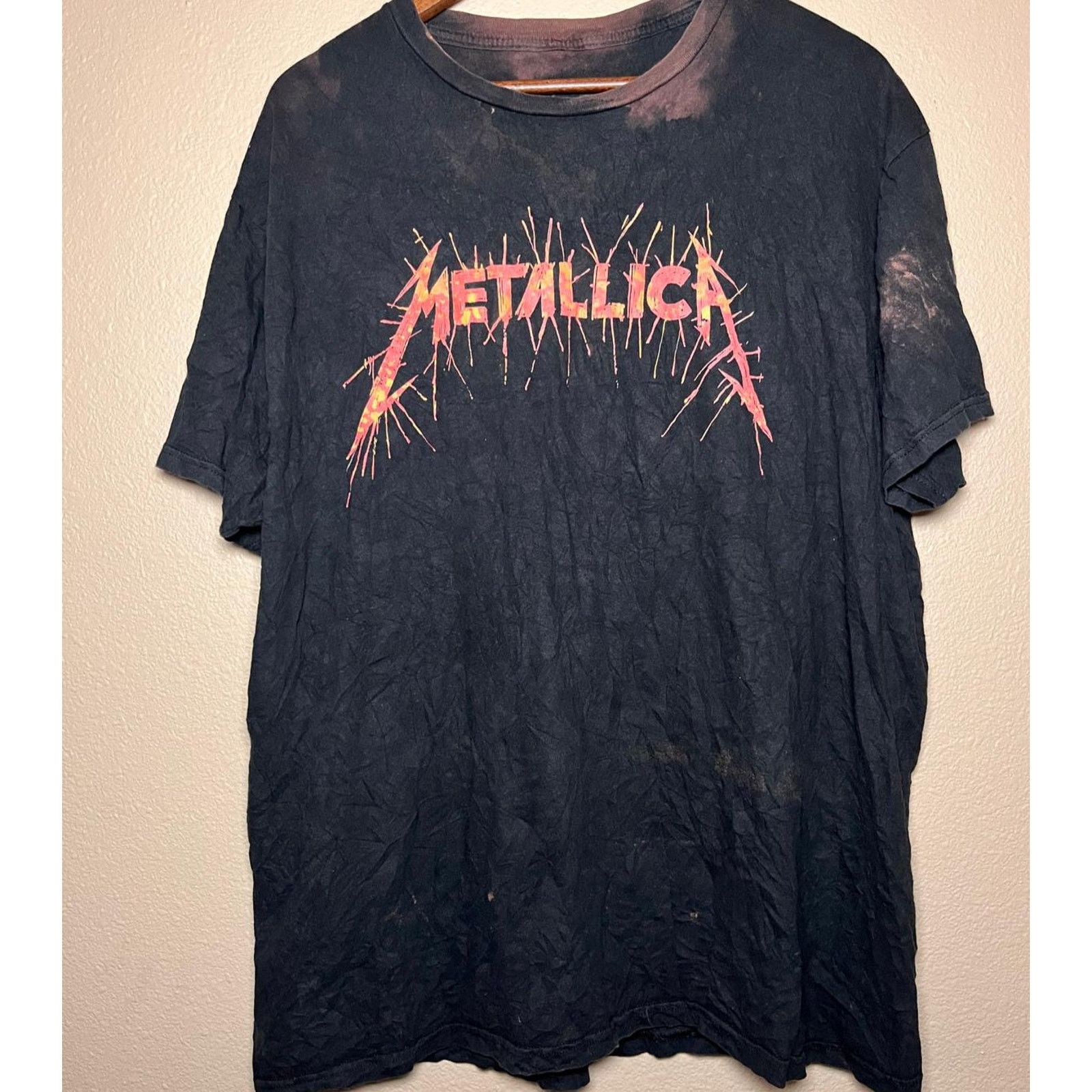 Metallica 💀 Metallica Distressed Skull Graphic Band Tee – 2X Size US XXL / EU 58 / 5 - 1 Thumbnail