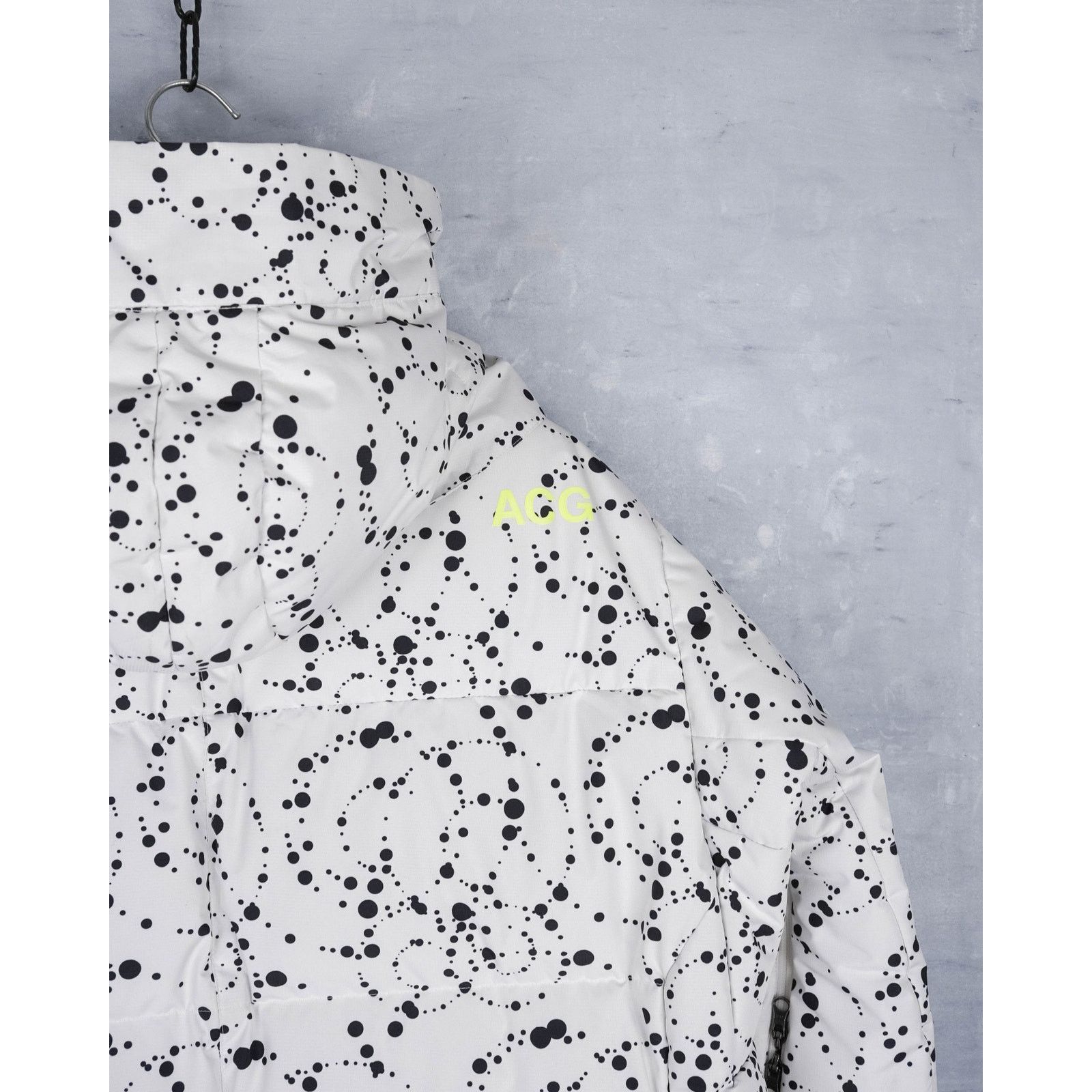 Nike ACG Nike acg white splatter tech winter goose down puffer jacket Size US L / EU 52-54 / 3 - 7 Thumbnail