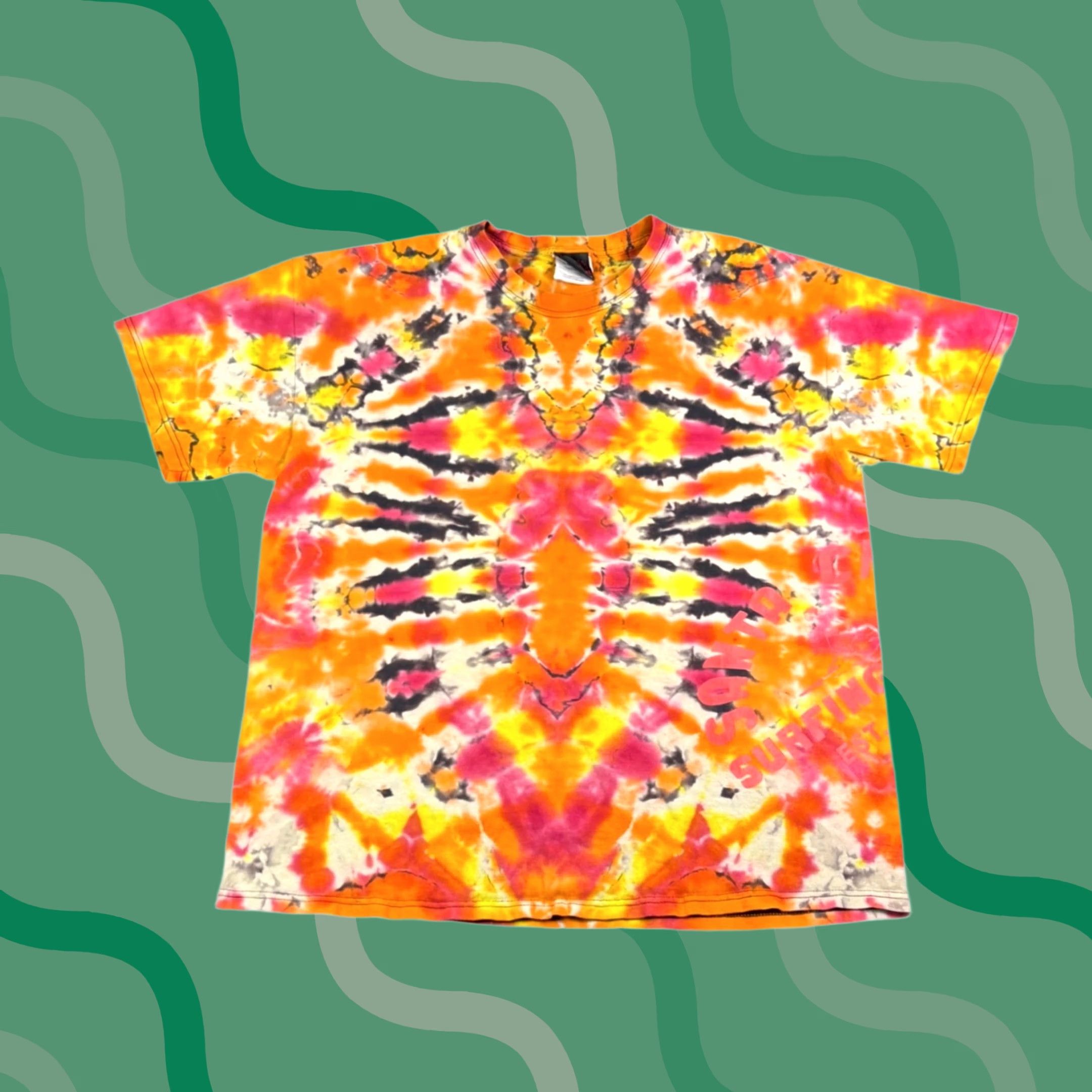 Vintage Santa Cruz Surfing Club T-Shirt Orange Pink Yellow Mens XL Short Sleeve Size US XL / EU 56 / 4 - 1 Thumbnail