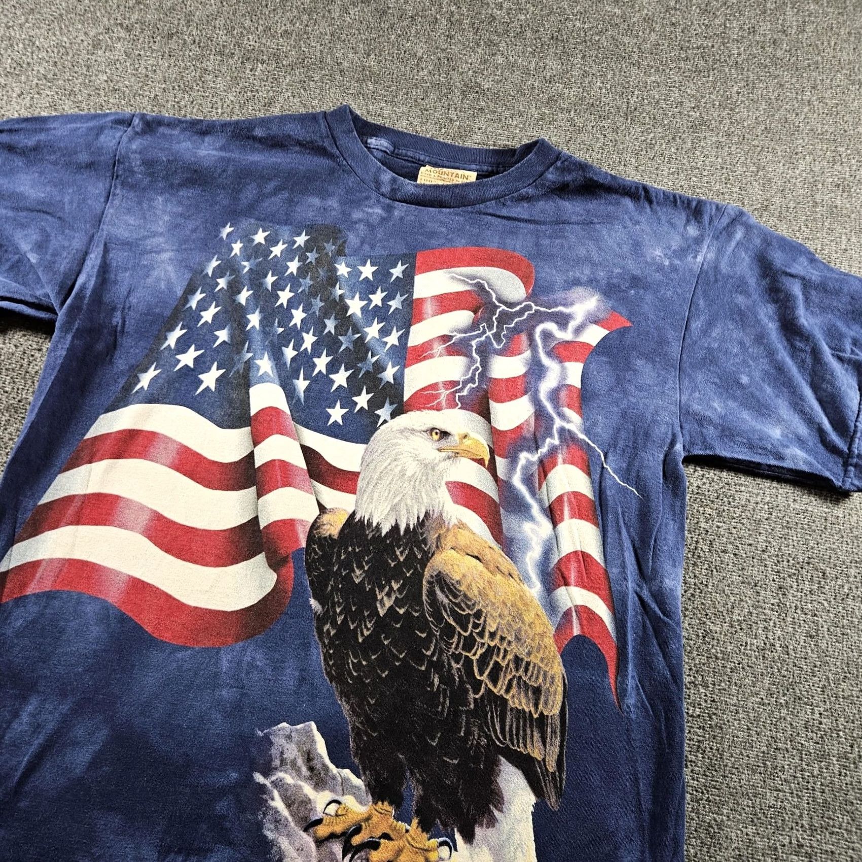 The Mountain The Mountain Shirt Mens Medium Blue Bald Eagle Flag Graphic Tee USA Patriotic Shirt Mens Medium Blue Bald Eagle Flag Graphic Tee USA Patriotic Size US M / EU 48-50 / 2 - 4 Thumbnail