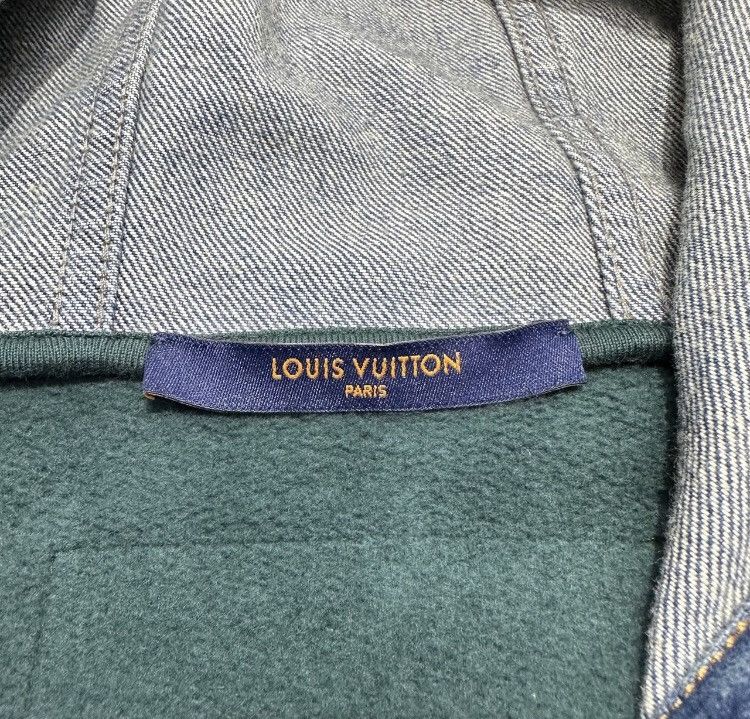 Louis Vuitton Louis Vuitton's latest green stitched logo hoodie Size US L / EU 52-54 / 3 - 3 Thumbnail